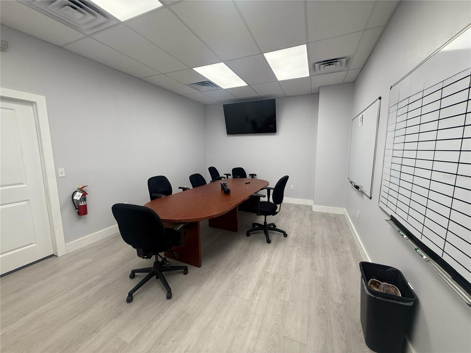 6860 28TH STREET CIR E, SARASOTA, FL, 34243