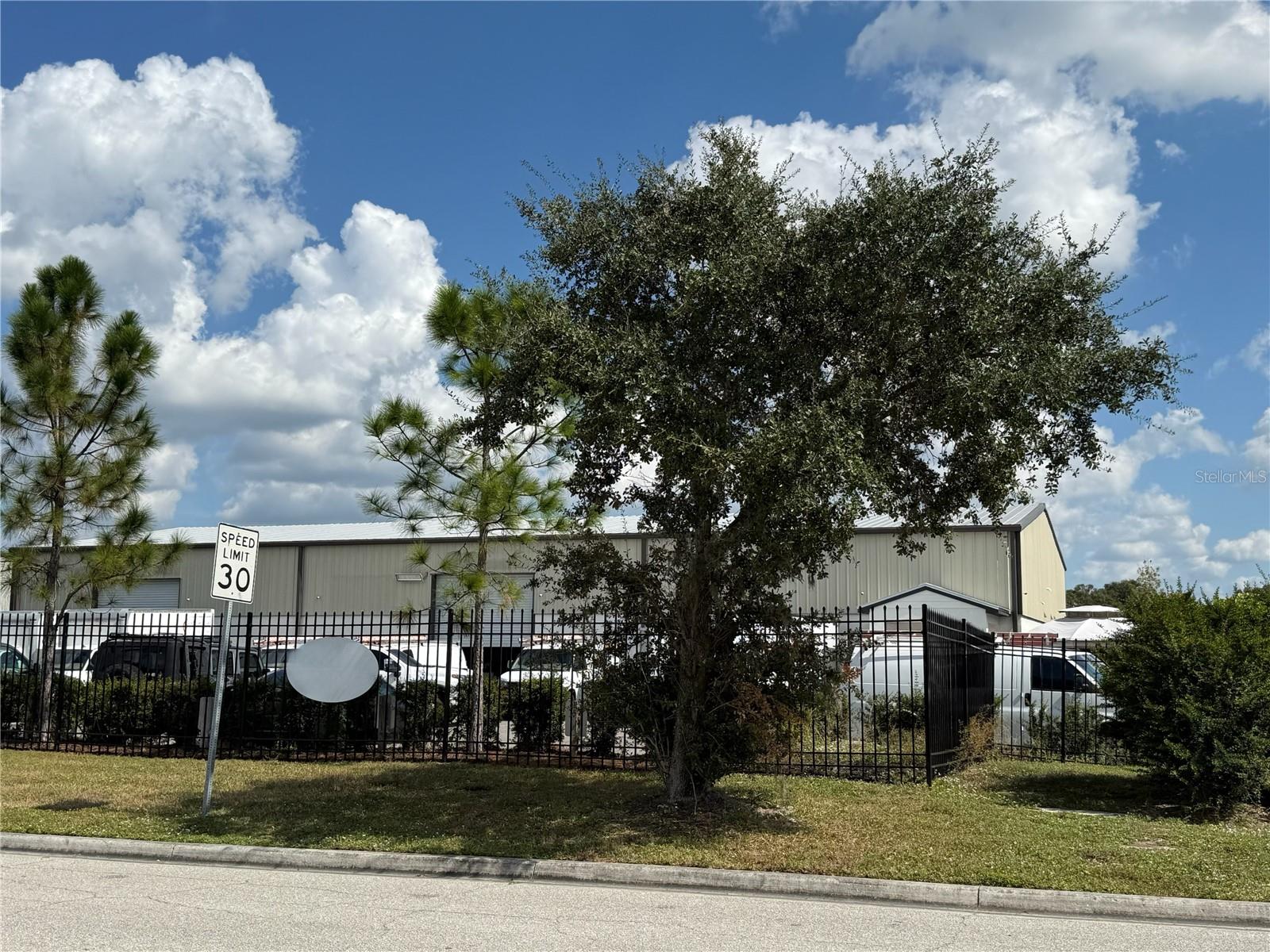 6860 28TH STREET CIR E, SARASOTA, FL, 34243