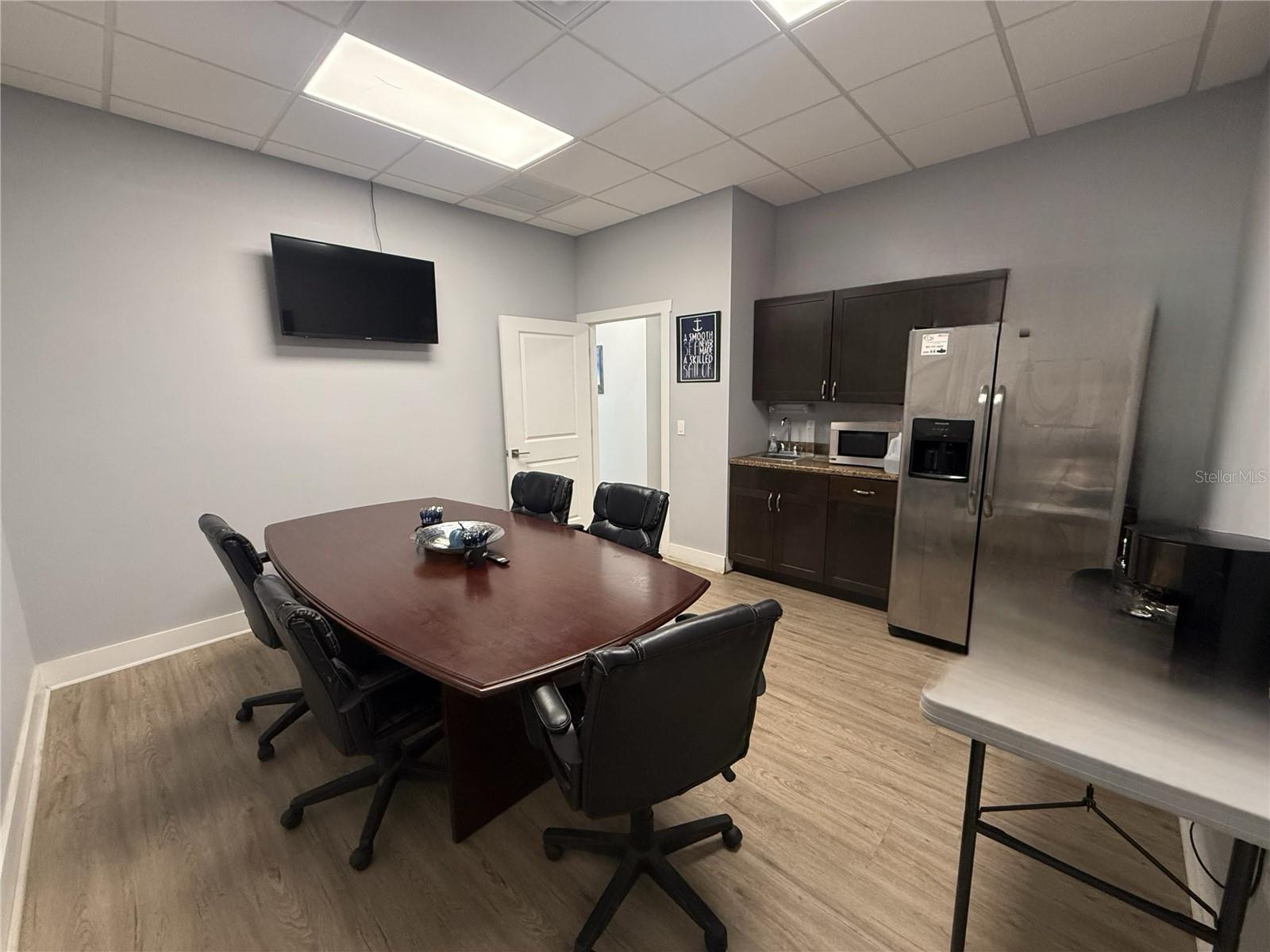 6860 28TH STREET CIR E, SARASOTA, FL, 34243