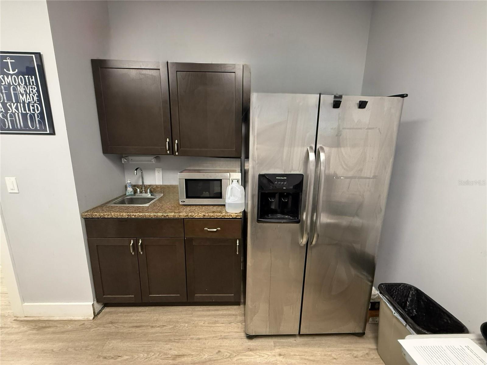 6860 28TH STREET CIR E, SARASOTA, FL, 34243