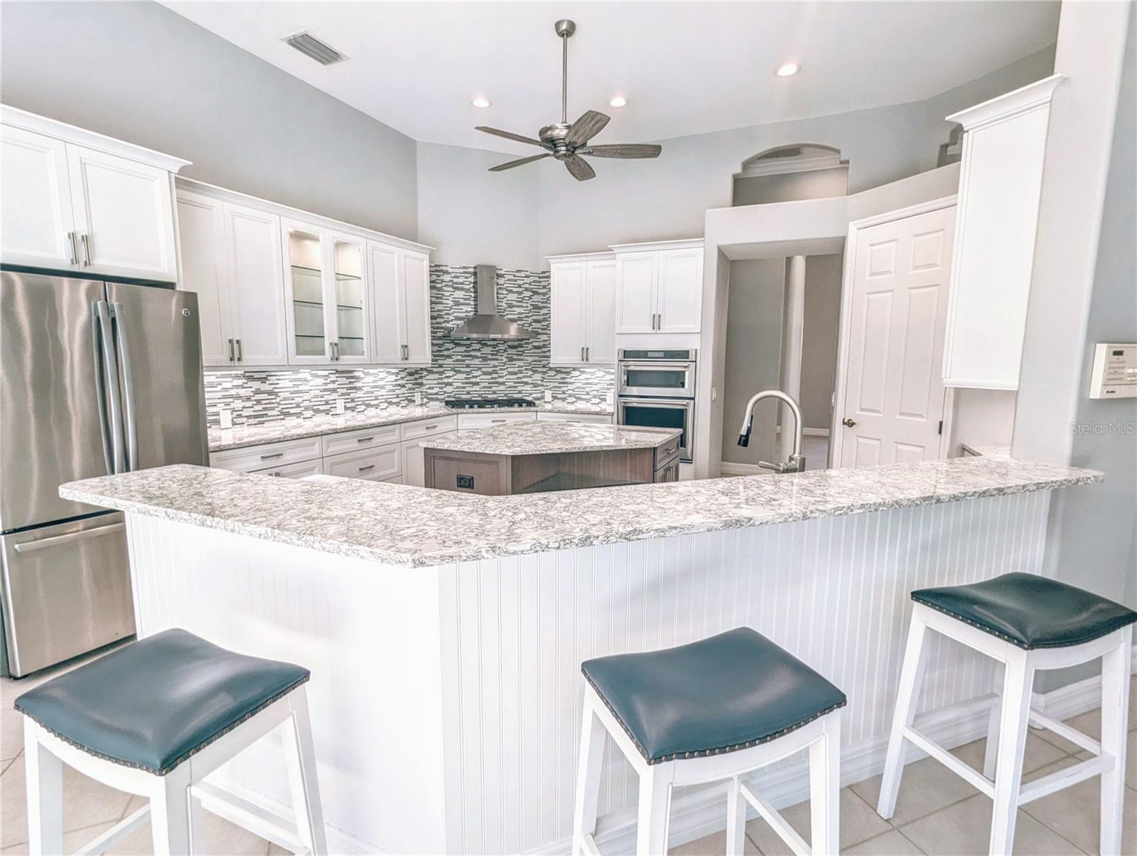 7934 ROYAL BIRKDALE CIR, LAKEWOOD RANCH, FL, 34202