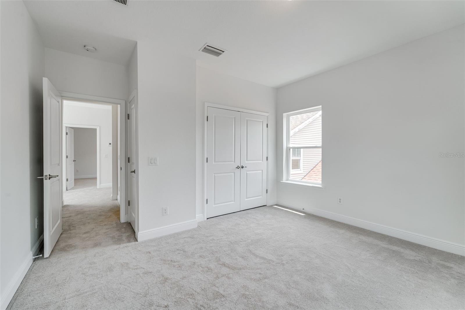 1933 W CHESTNUT ST, TAMPA, FL, 33607