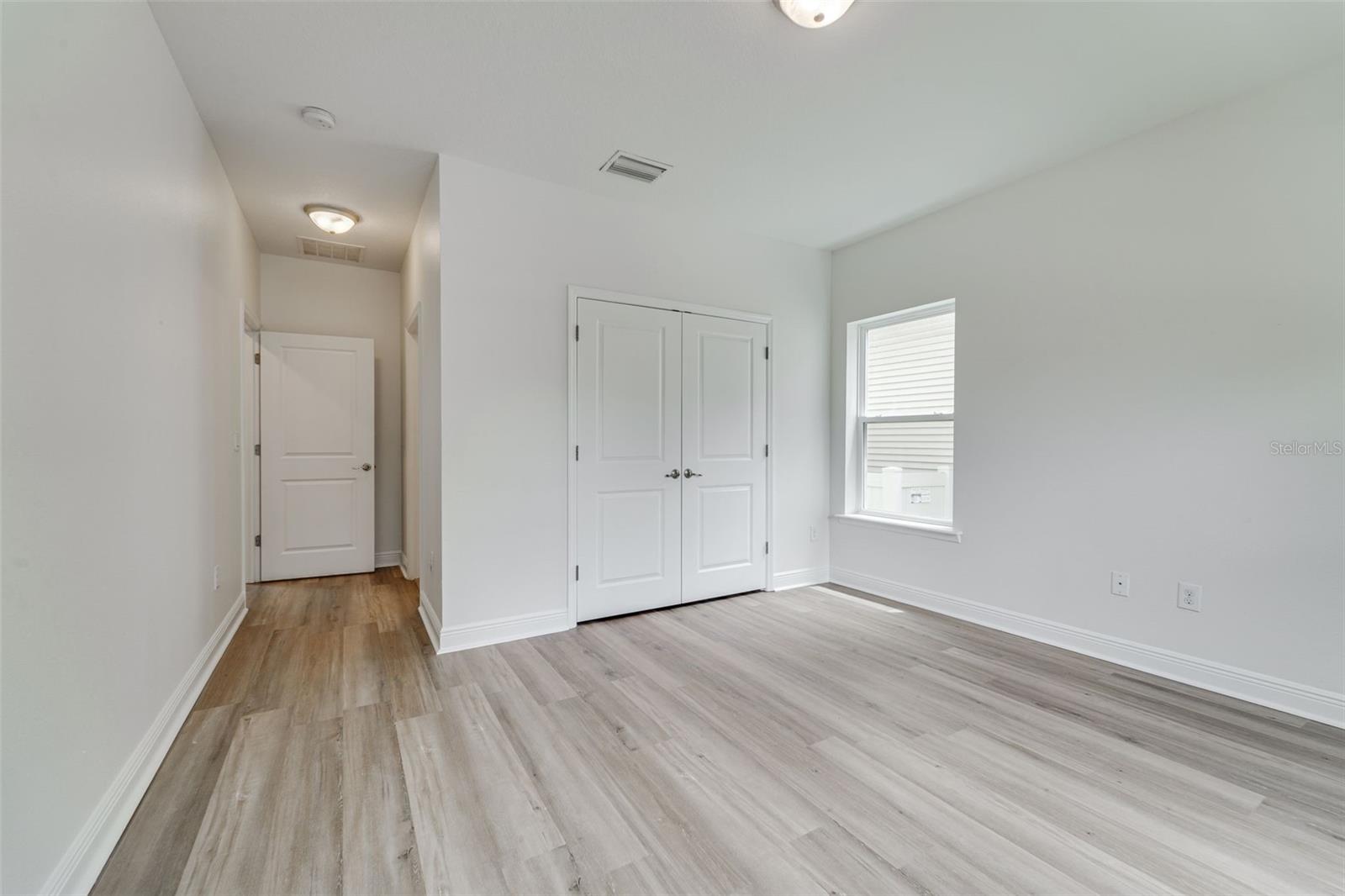 1933 W CHESTNUT ST, TAMPA, FL, 33607