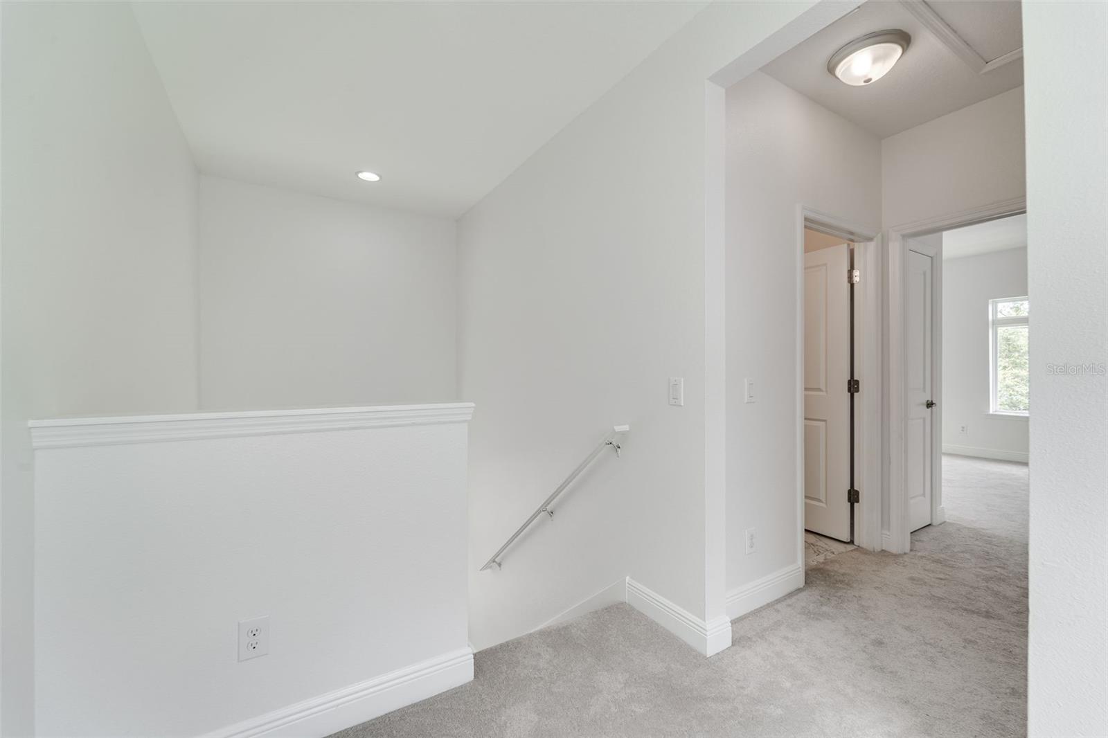 1933 W CHESTNUT ST, TAMPA, FL, 33607