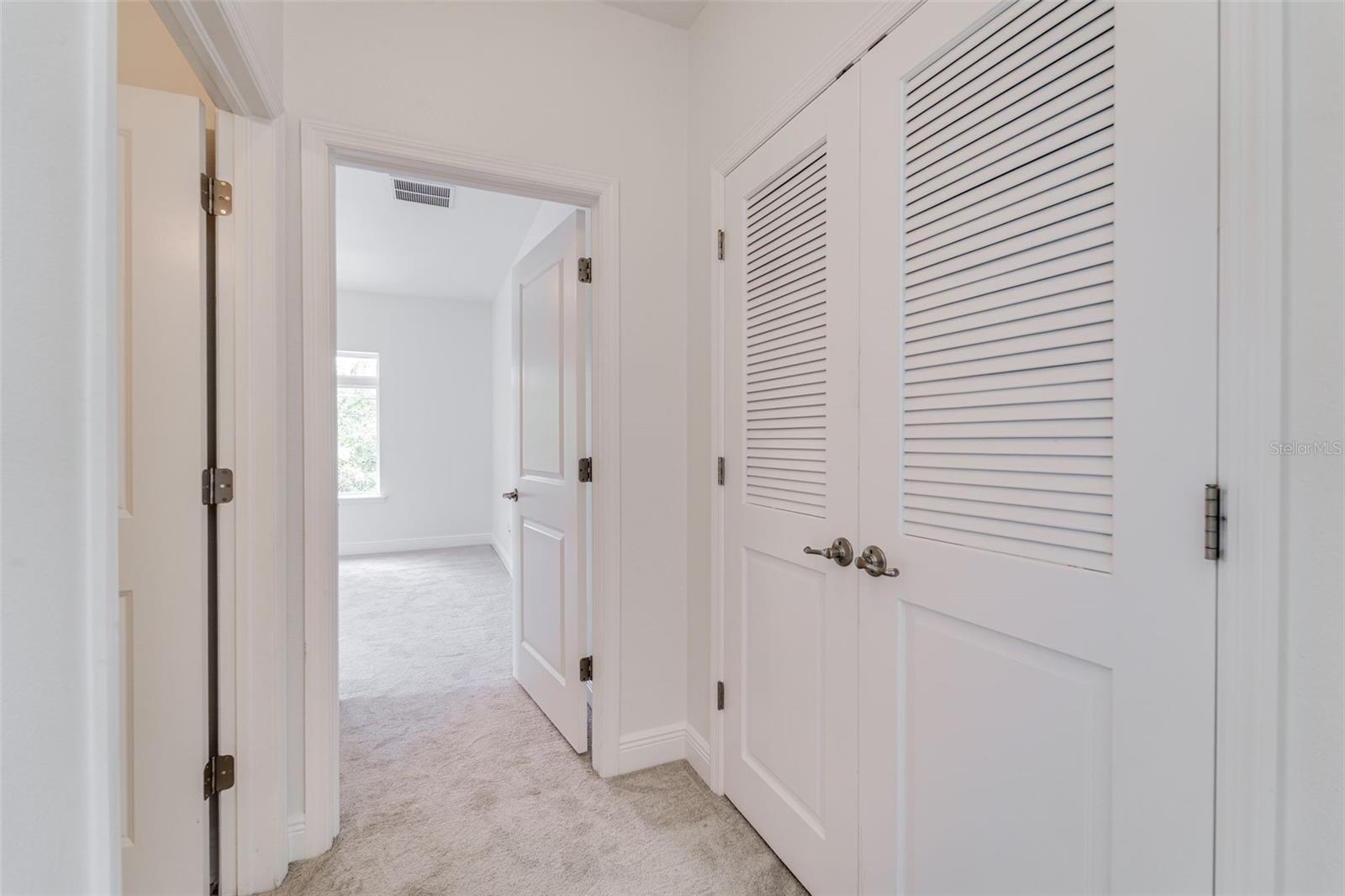 1933 W CHESTNUT ST, TAMPA, FL, 33607