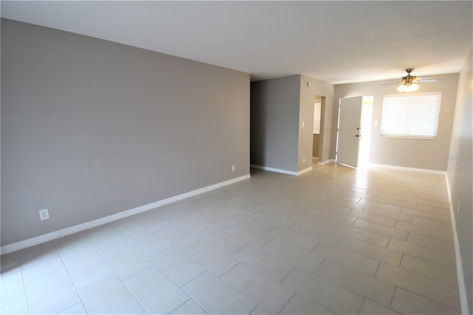 3001 BEE RIDGE RD #212, SARASOTA, FL, 34239