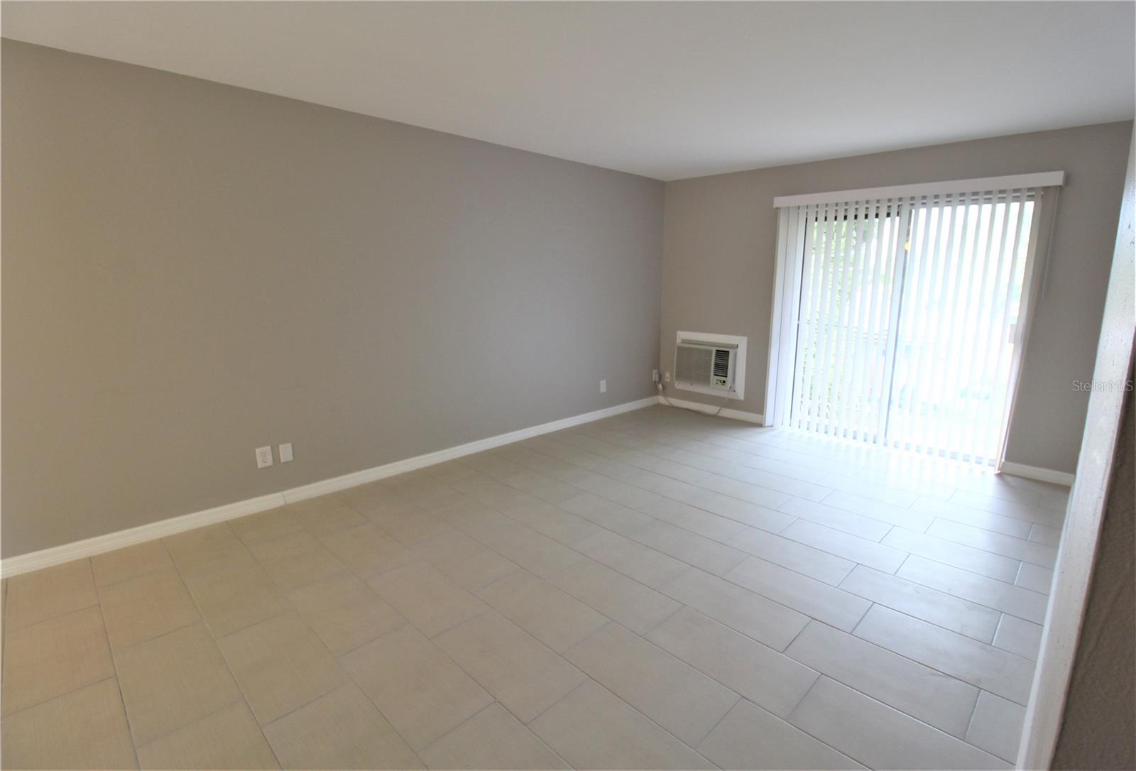 3001 BEE RIDGE RD #212, SARASOTA, FL, 34239