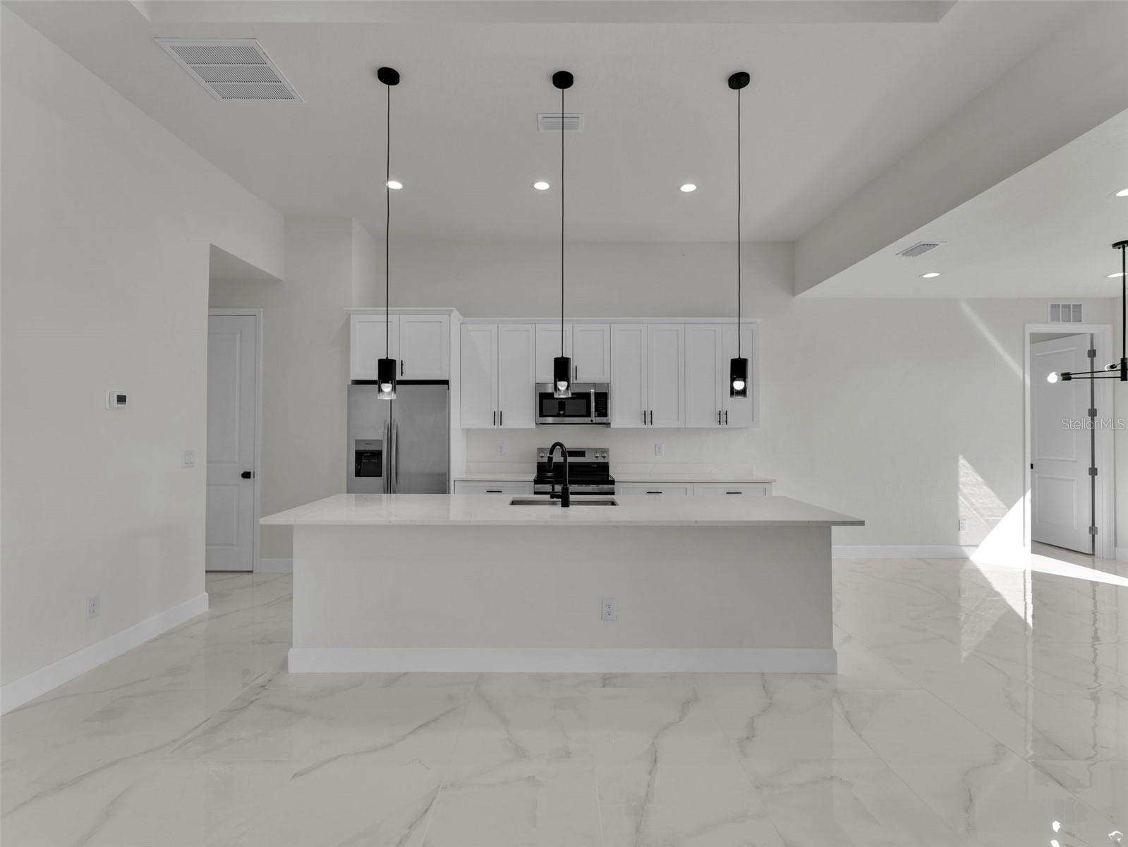 14207 FORT WORTH CIR, PORT CHARLOTTE, FL, 33981