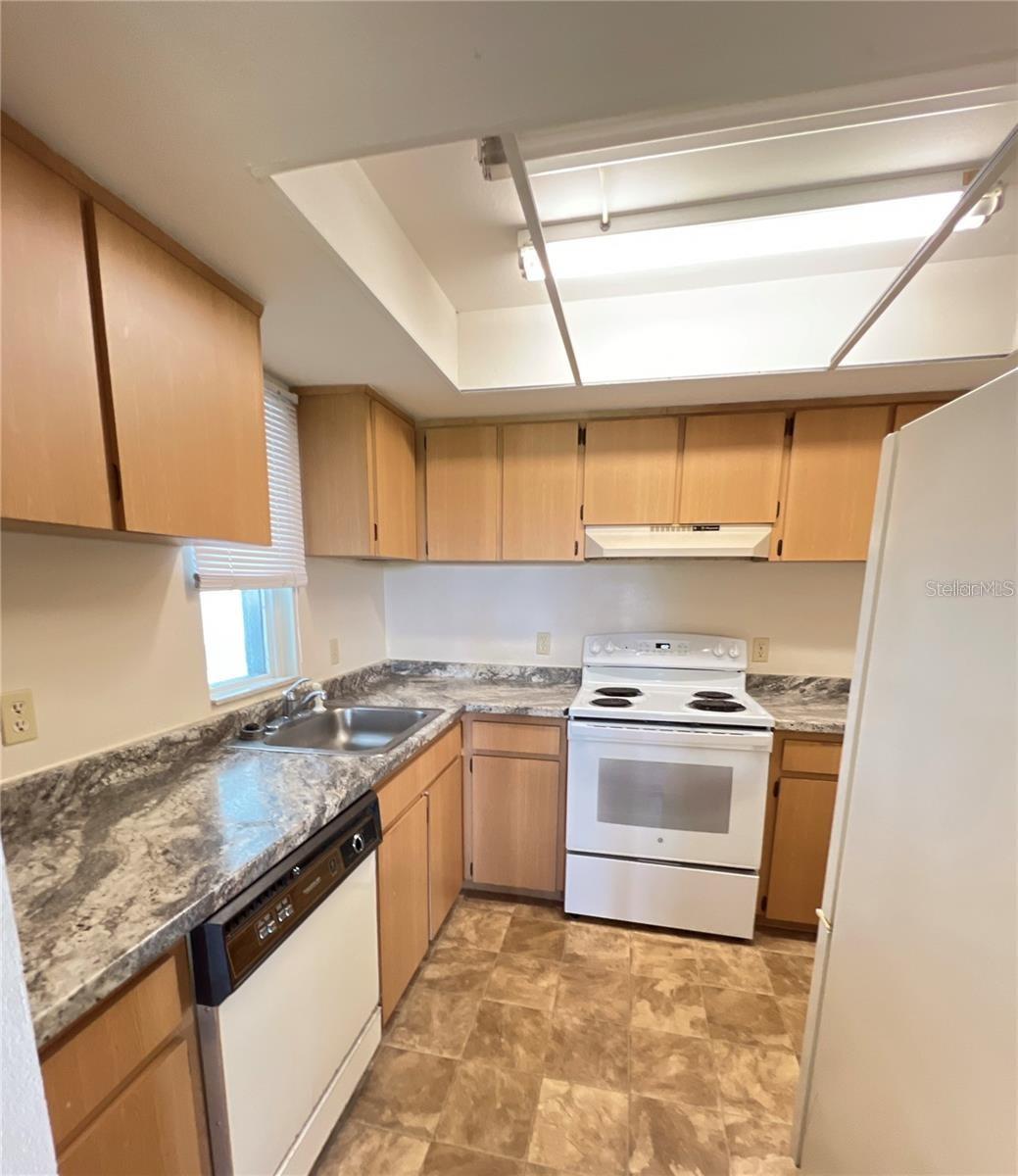 458 FAIRWAYS CIR #C201, OCALA, FL, 34472