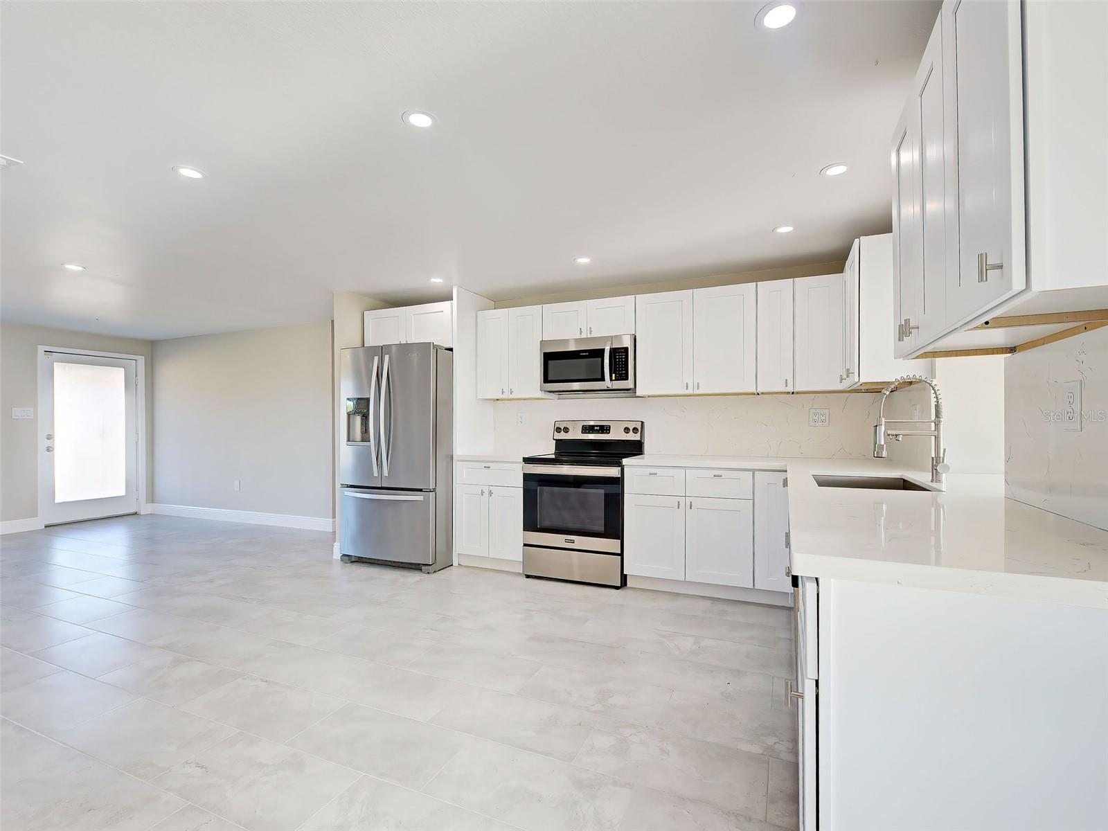 4342 EWING CIR, PORT CHARLOTTE, FL, 33948