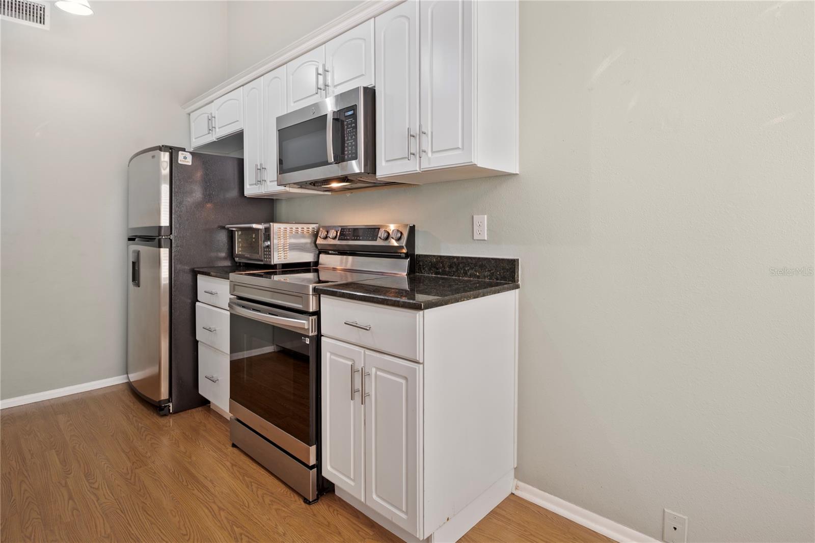 10006 87TH ST, SEMINOLE, FL, 33777