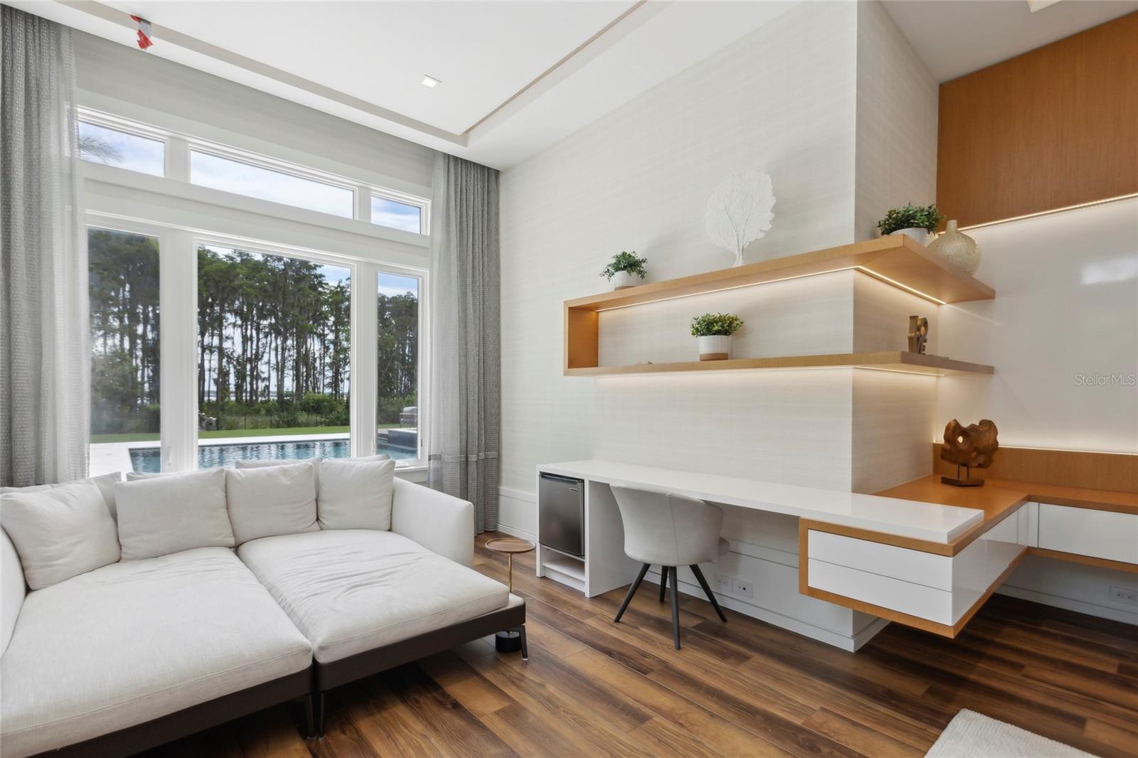 O6356355 Property Photo