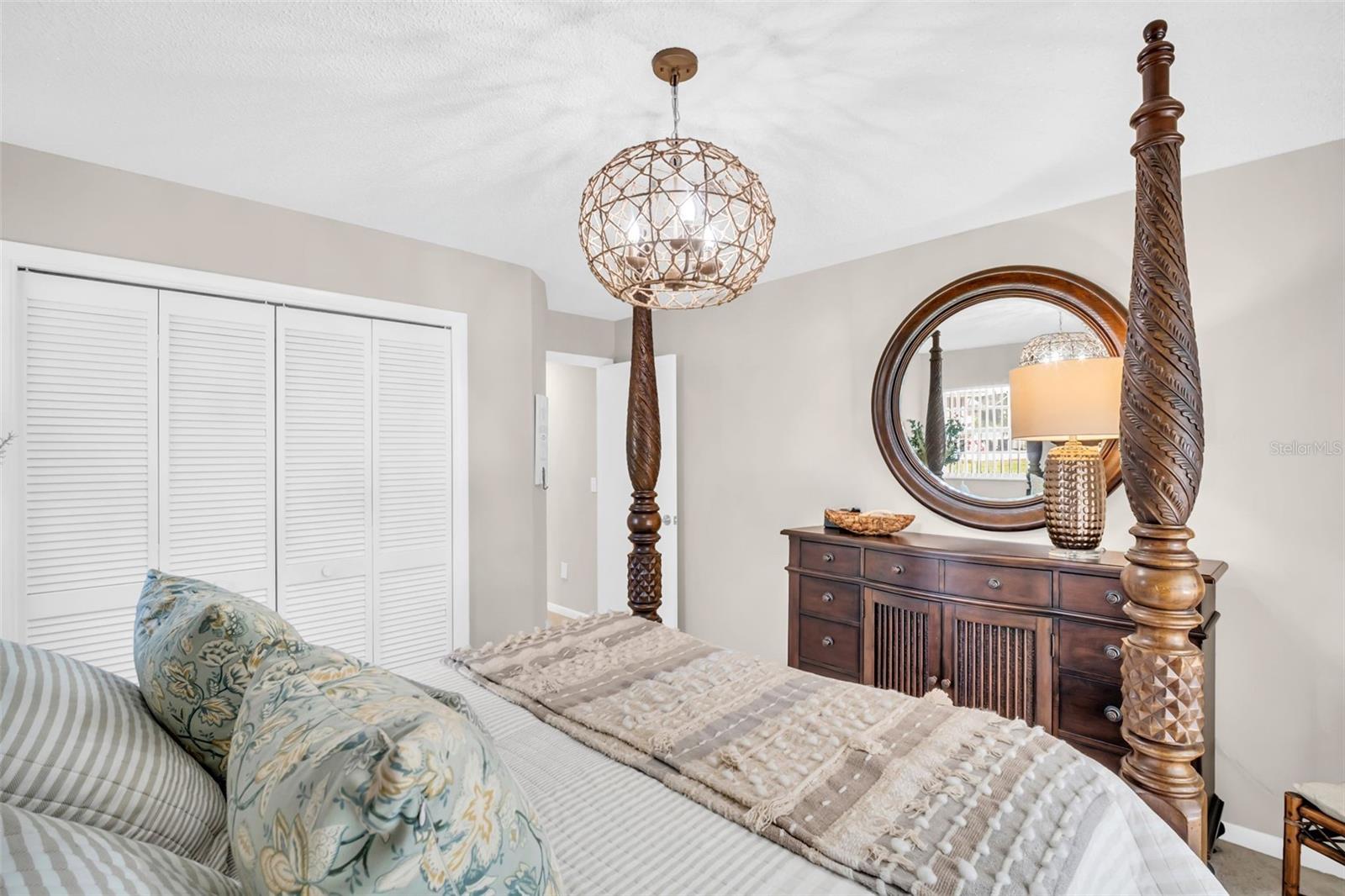 Updated fixtures & large built-in closet~