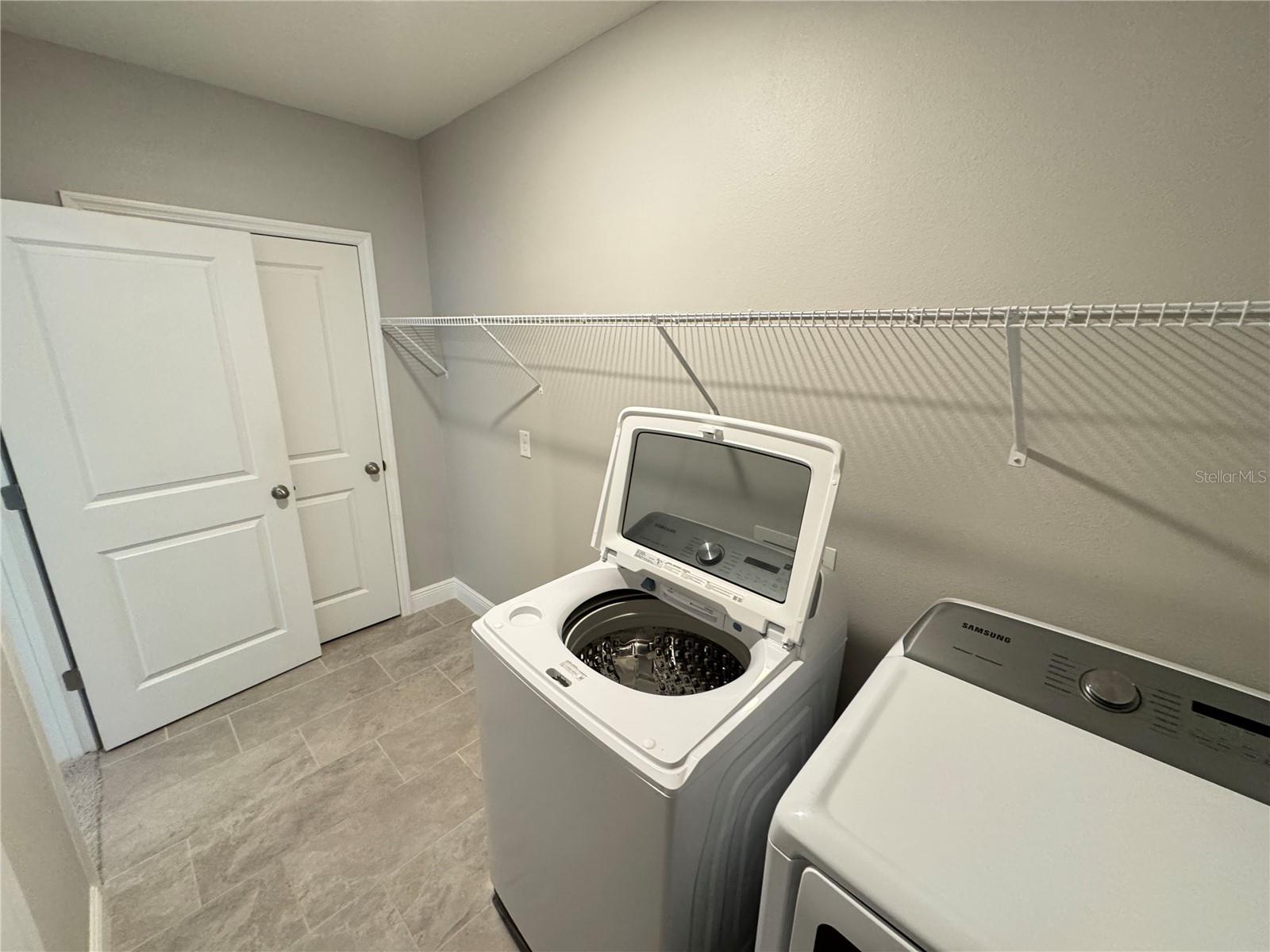 1381 BERING RD, WESLEY CHAPEL, FL, 33543