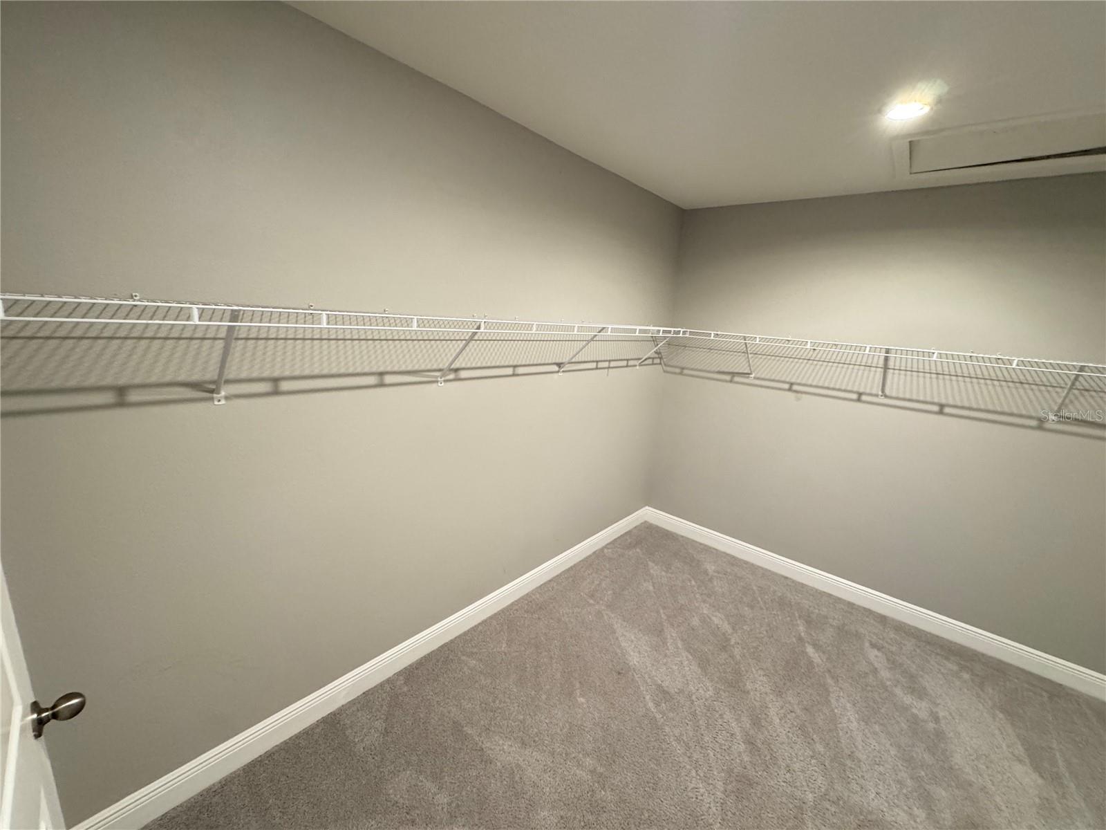 1381 BERING RD, WESLEY CHAPEL, FL, 33543