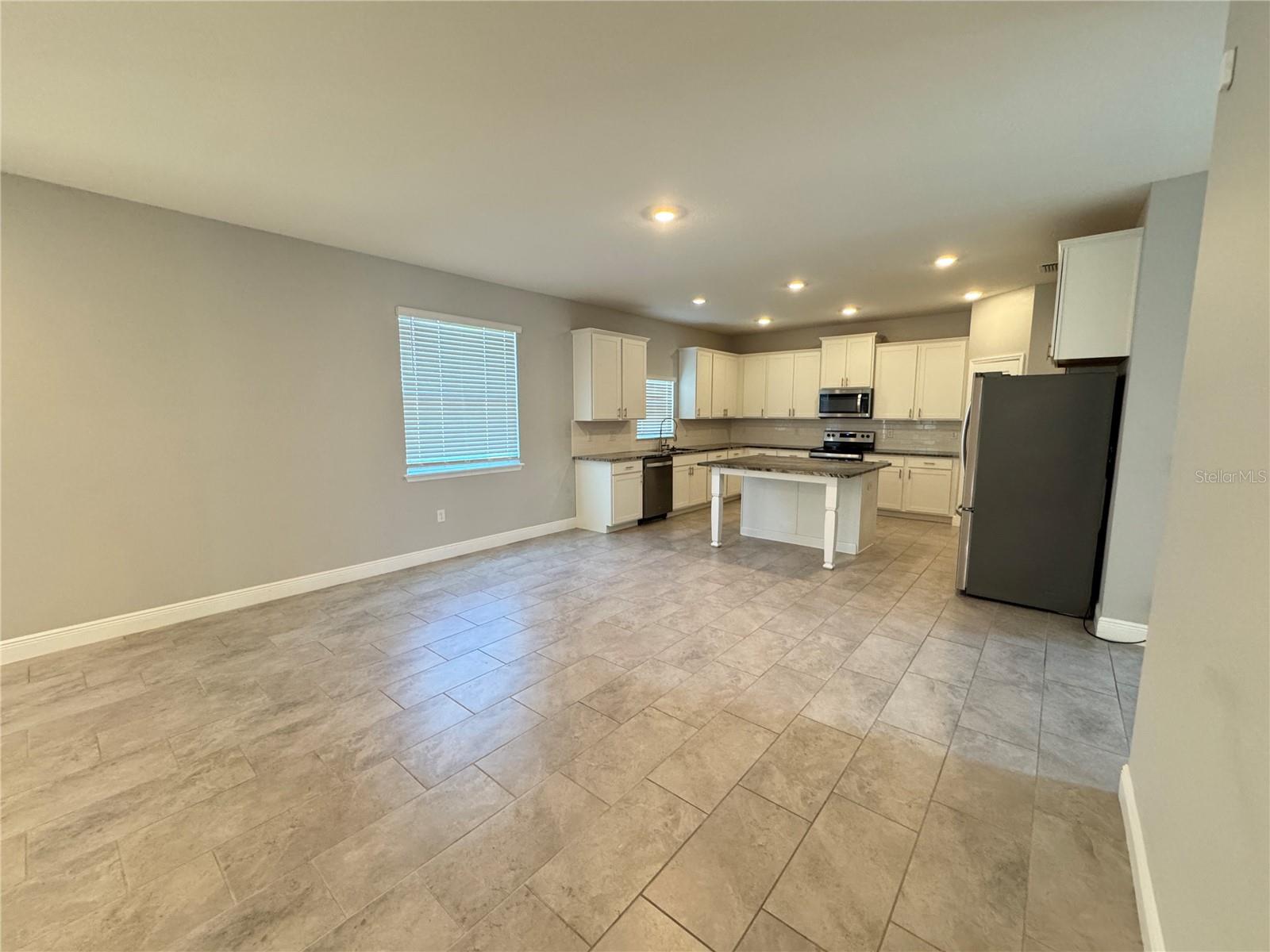 1381 BERING RD, WESLEY CHAPEL, FL, 33543