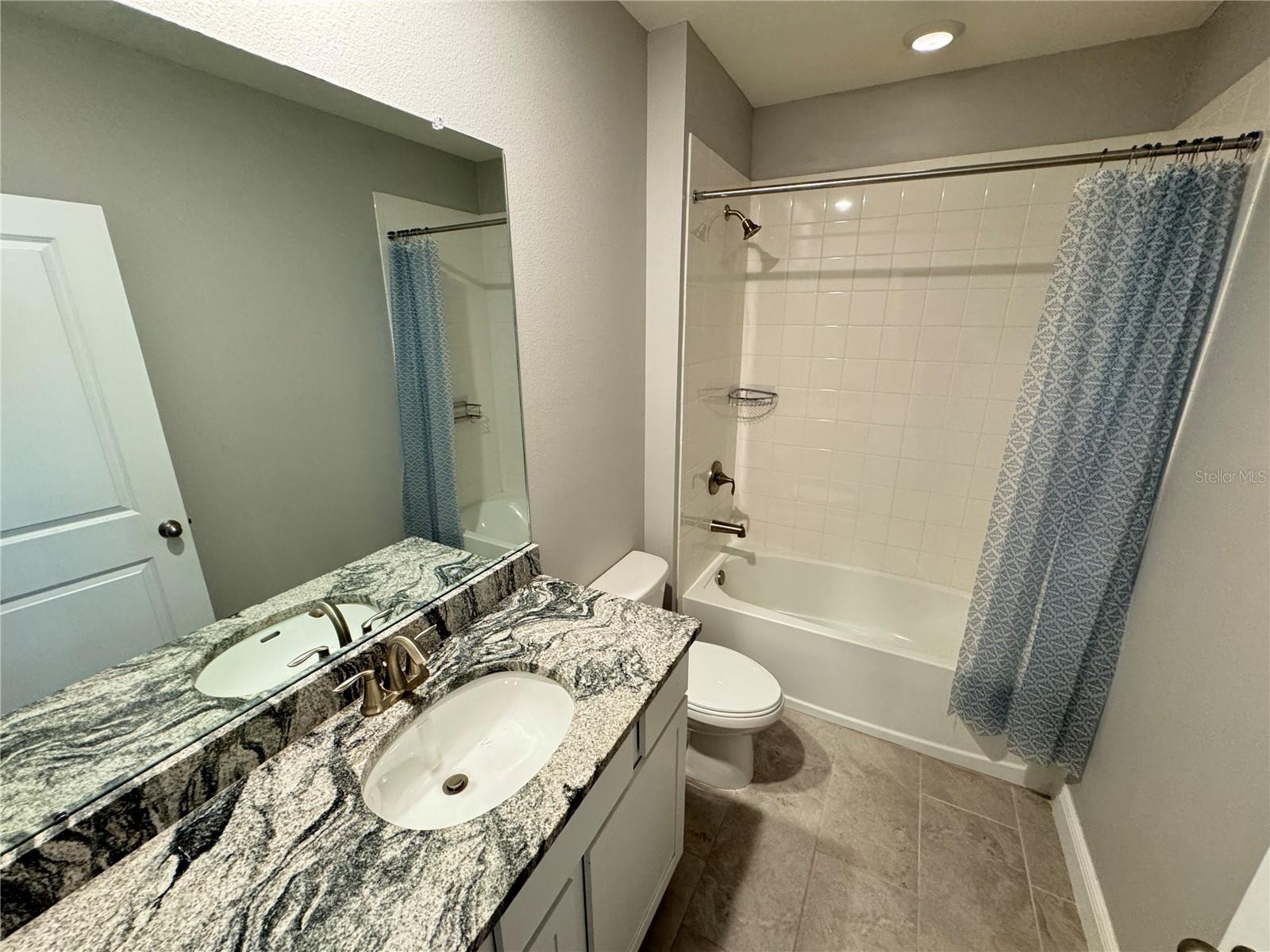 1381 BERING RD, WESLEY CHAPEL, FL, 33543