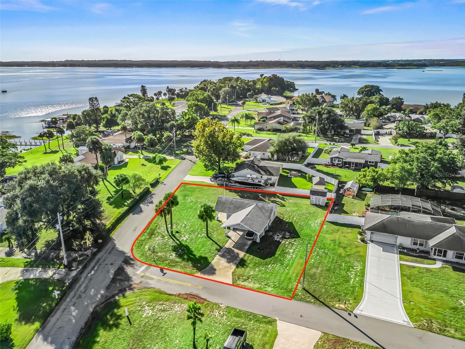 33445 PICCIOLA DR, FRUITLAND PARK, FL, 34731