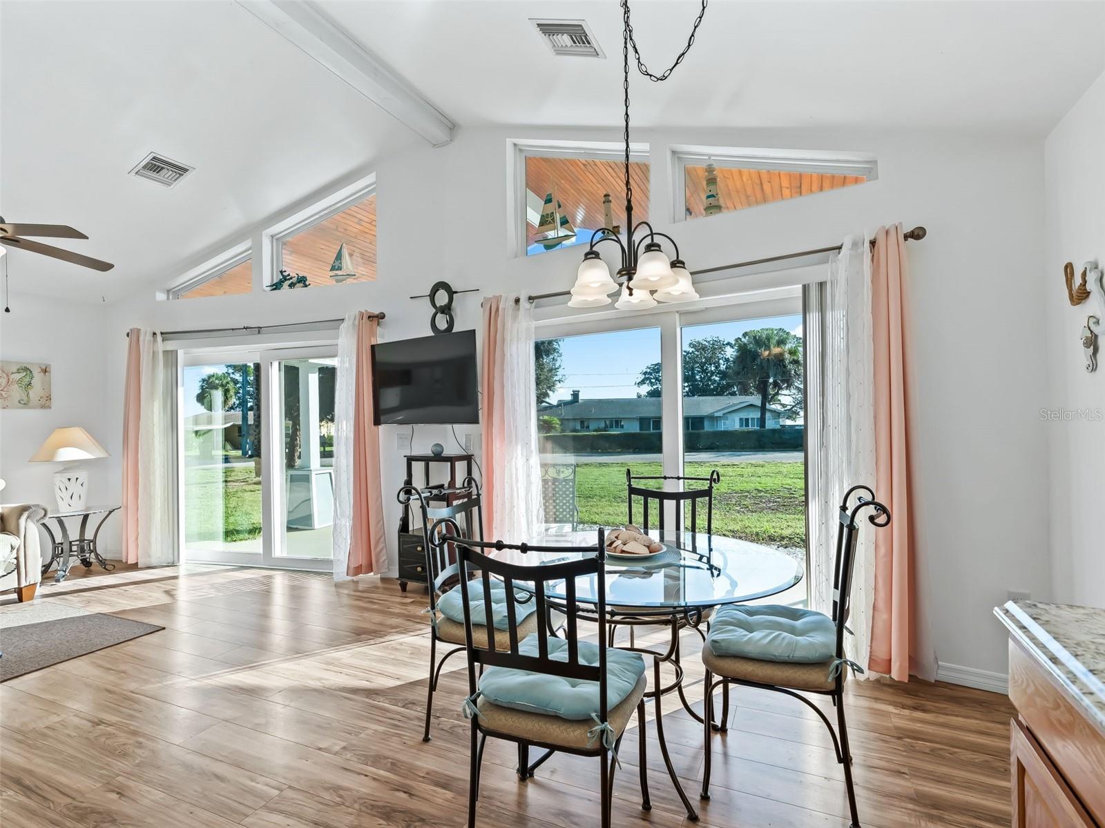 33445 PICCIOLA DR, FRUITLAND PARK, FL, 34731