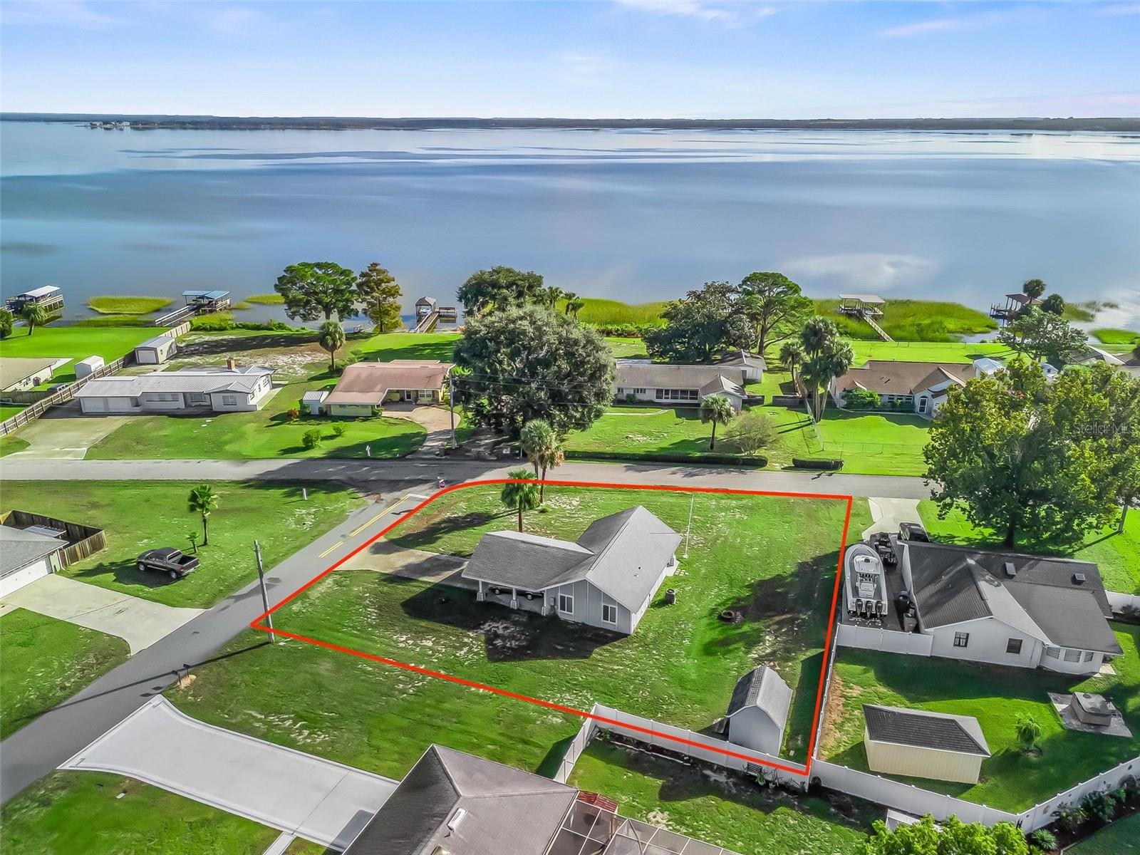 33445 PICCIOLA DR, FRUITLAND PARK, FL, 34731