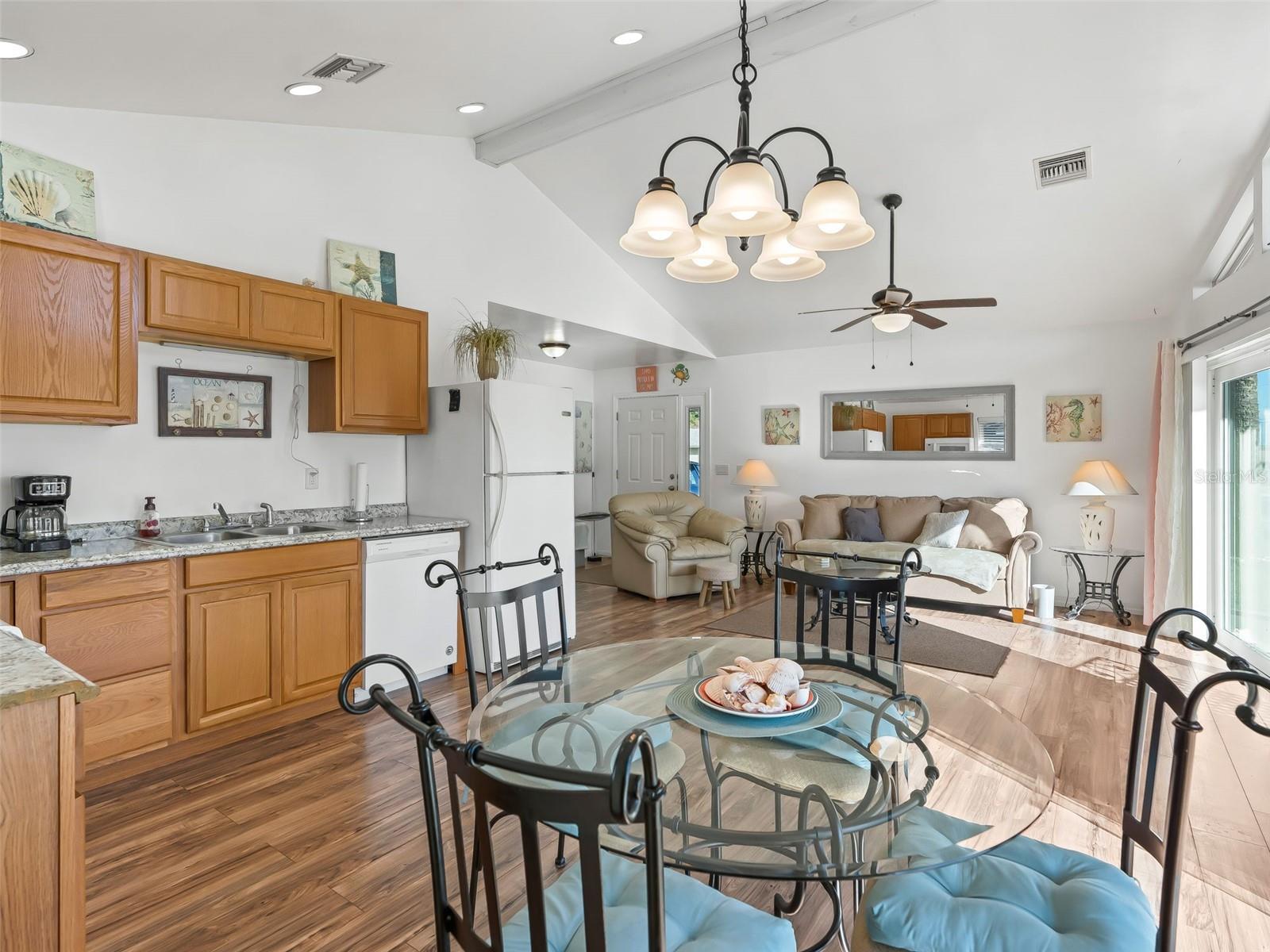 33445 PICCIOLA DR, FRUITLAND PARK, FL, 34731