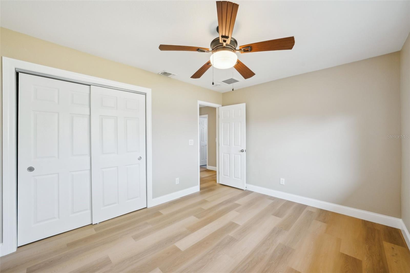 8417 BAY POINTE DR, TAMPA, FL, 33615