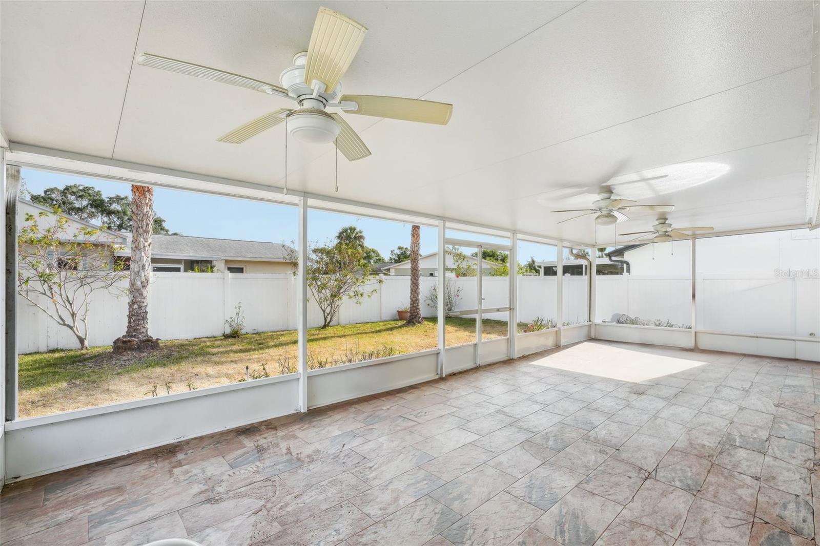 8417 BAY POINTE DR, TAMPA, FL, 33615