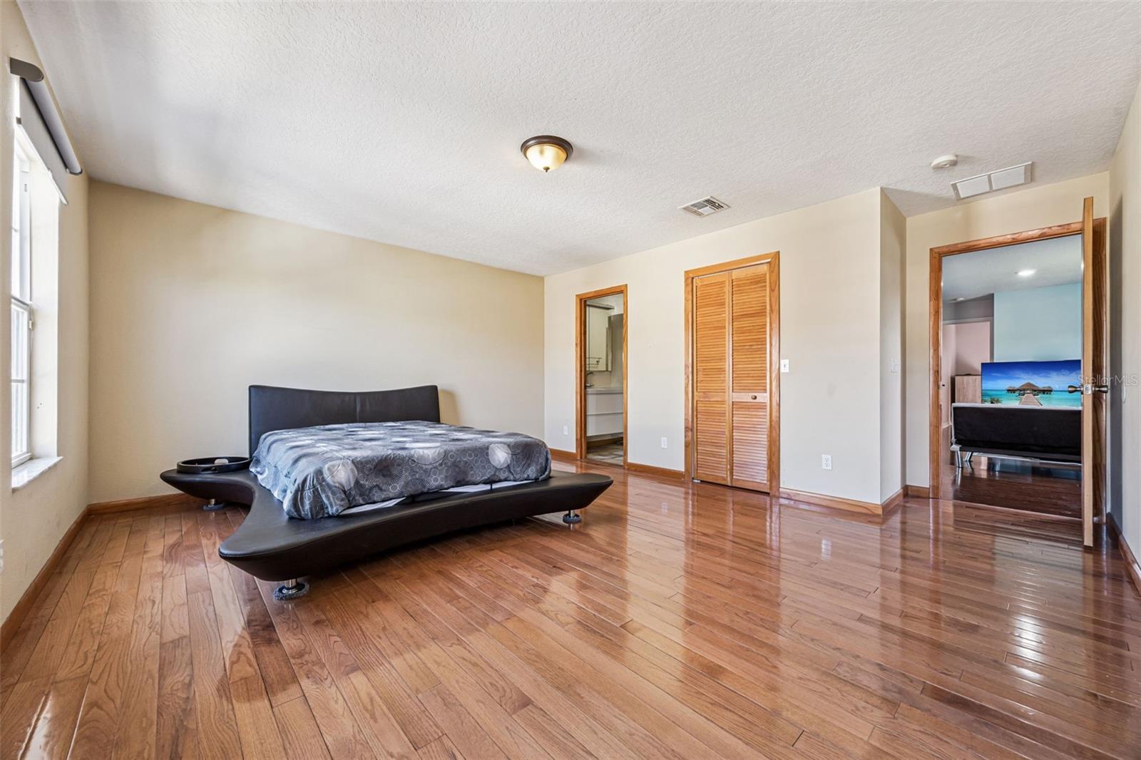 596 CRESTING OAK CIR #25, ORLANDO, FL, 32824