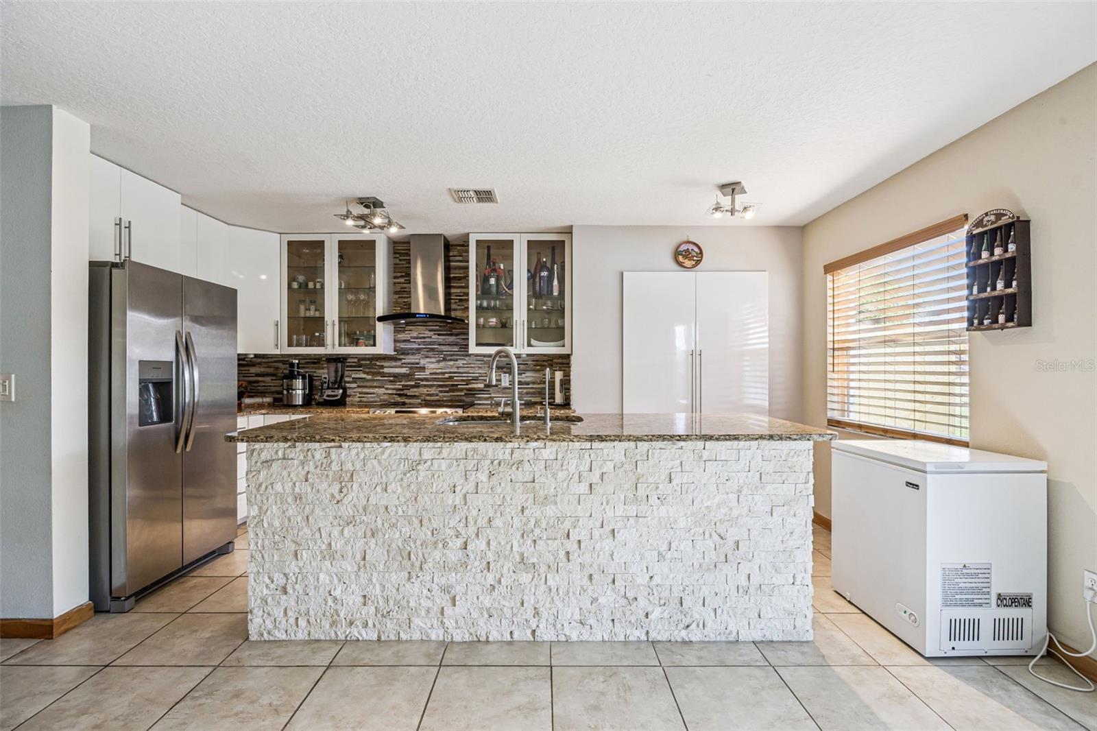 596 CRESTING OAK CIR #25, ORLANDO, FL, 32824