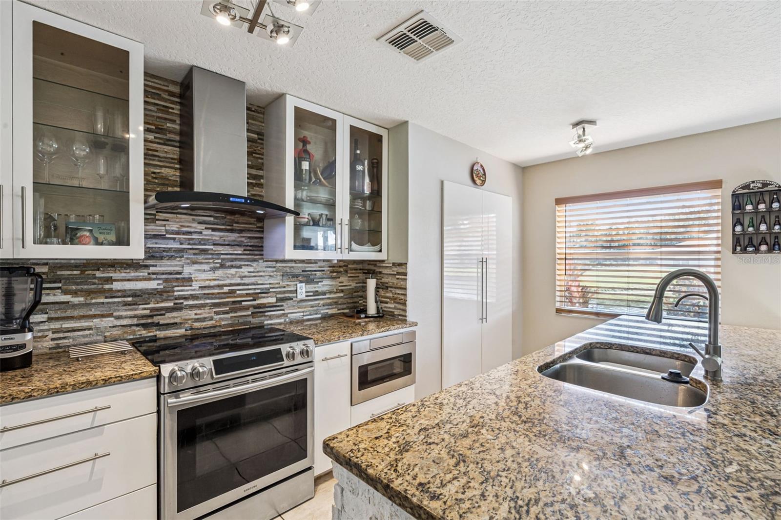 596 CRESTING OAK CIR #25, ORLANDO, FL, 32824