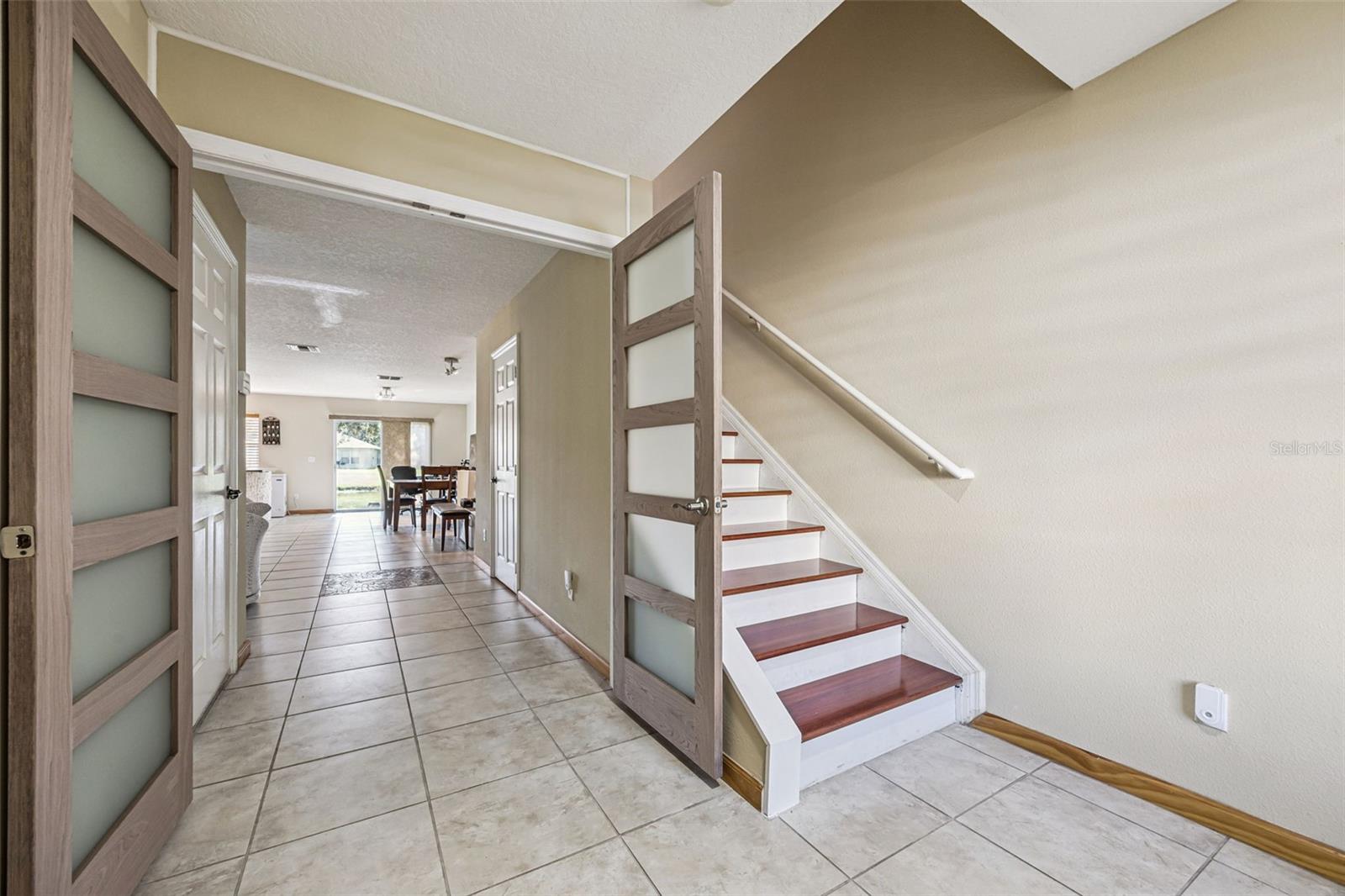 596 CRESTING OAK CIR #25, ORLANDO, FL, 32824