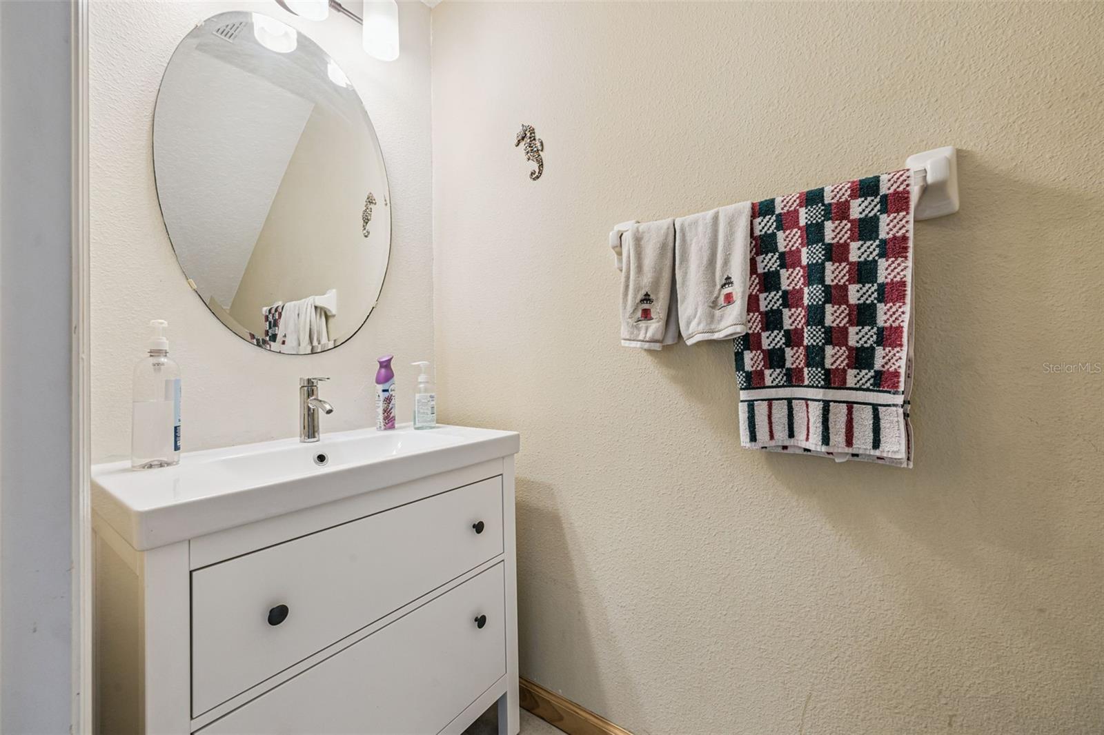 596 CRESTING OAK CIR #25, ORLANDO, FL, 32824