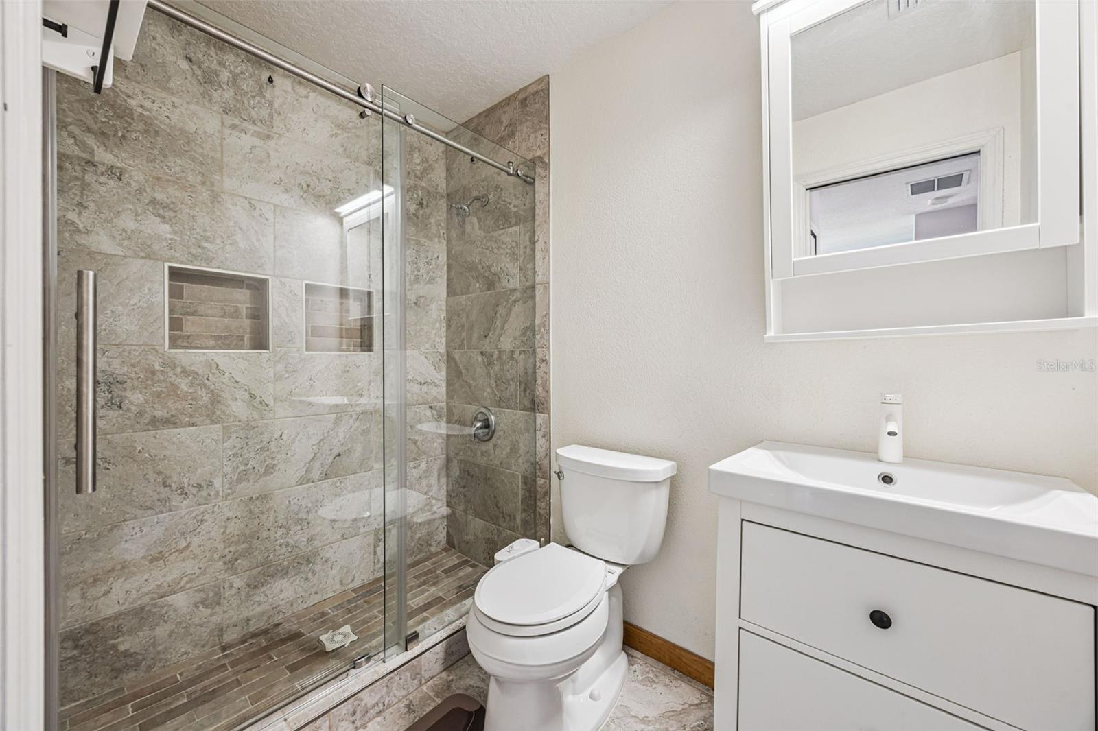 596 CRESTING OAK CIR #25, ORLANDO, FL, 32824