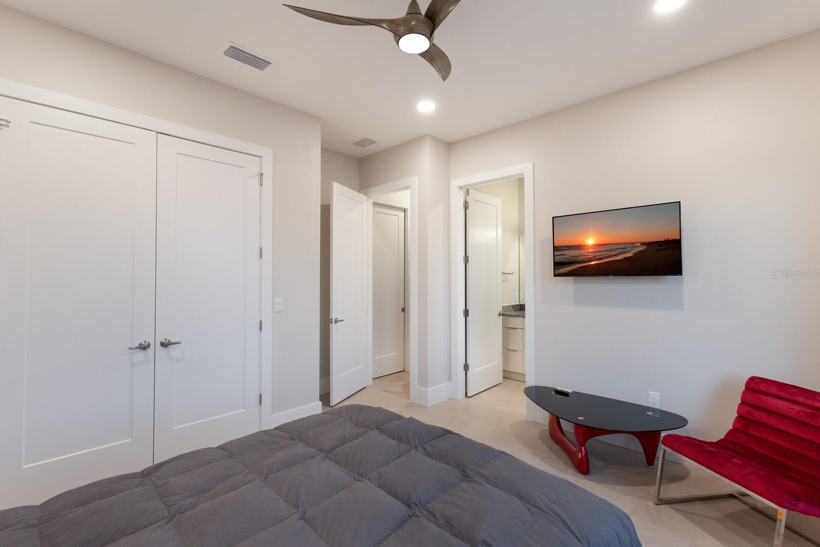 A4670192 Property Photo