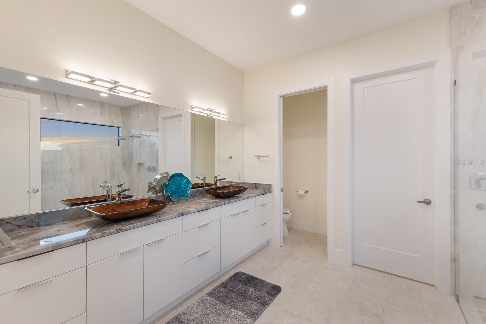 A4670192 Property Photo