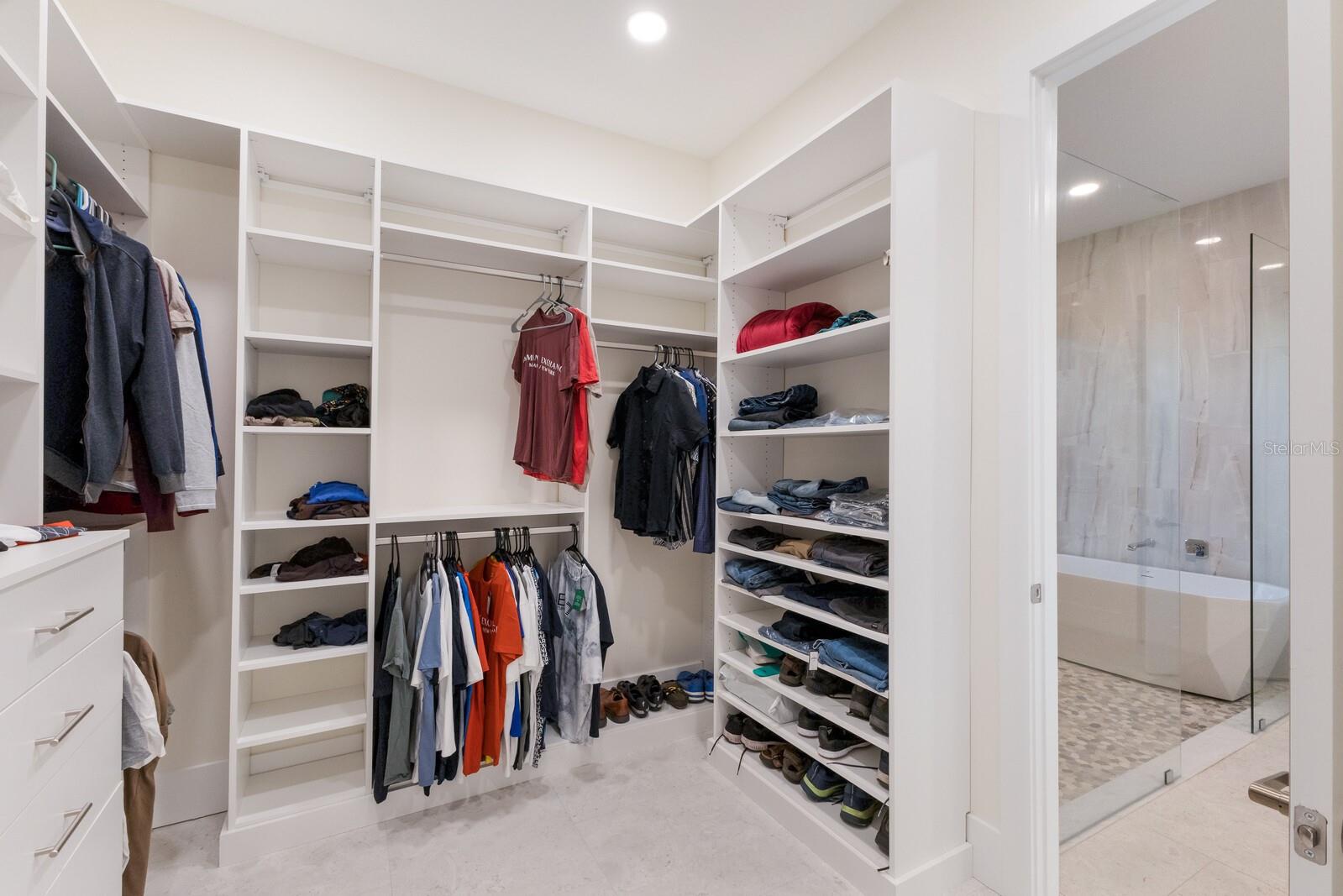 A4670192 Property Photo