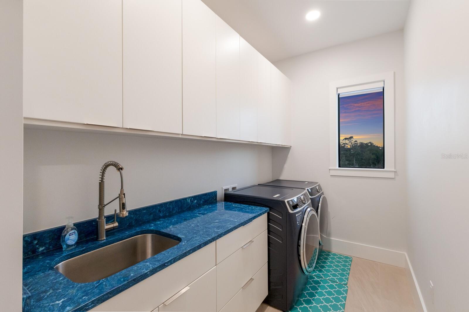 A4670192 Property Photo