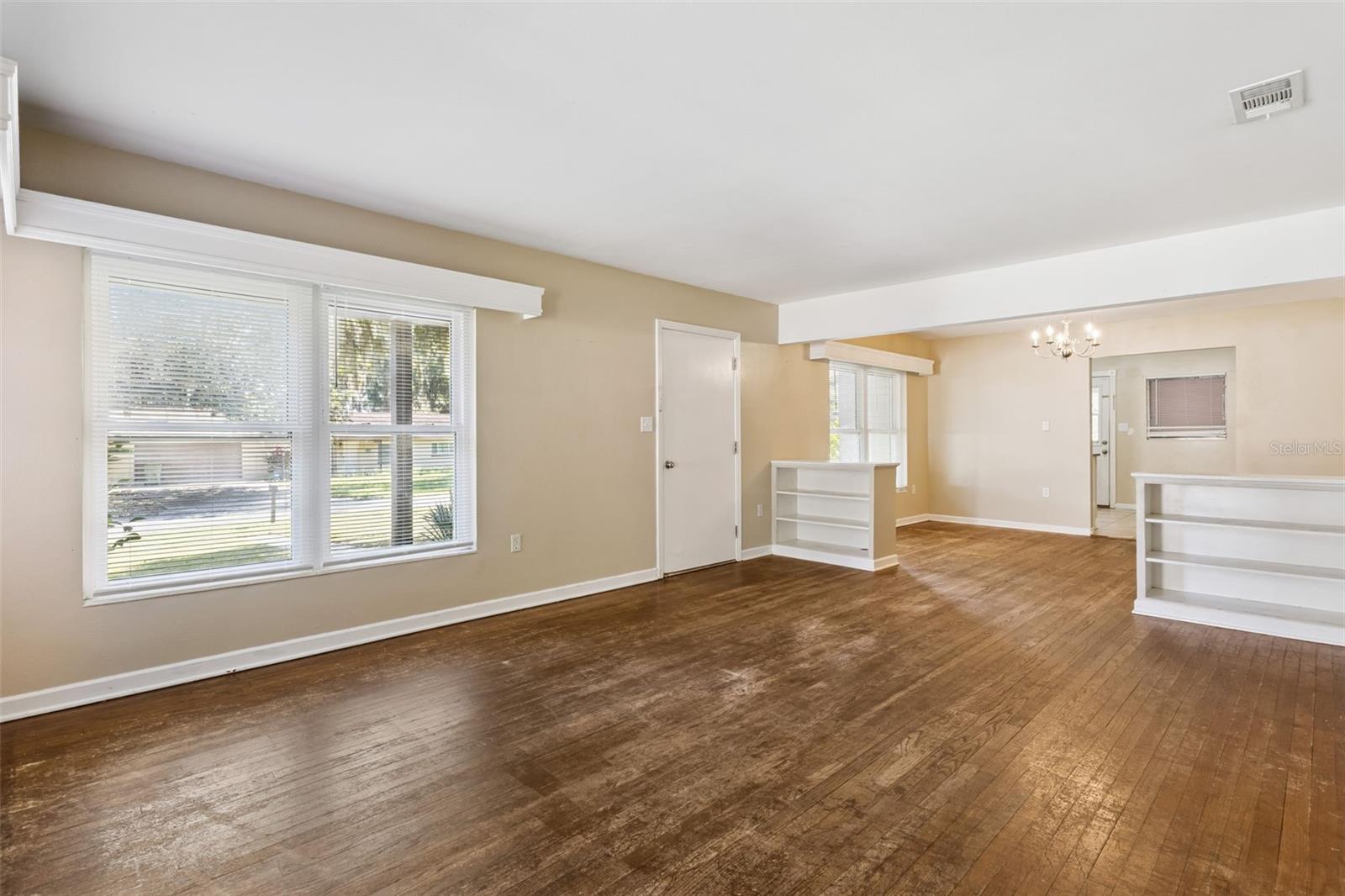 1607 S LAKEVIEW AVE, LEESBURG, FL, 34748