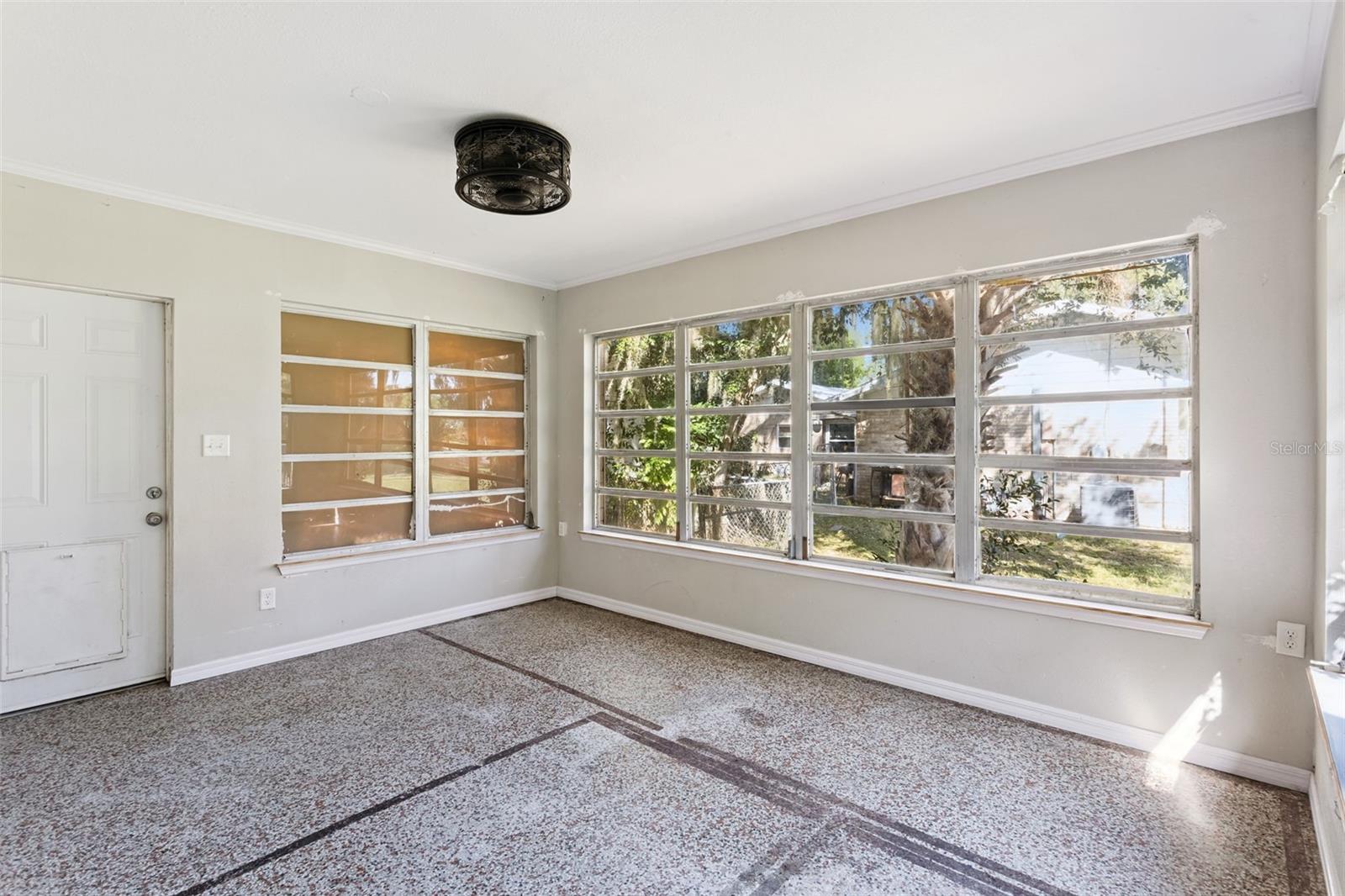 1607 S LAKEVIEW AVE, LEESBURG, FL, 34748