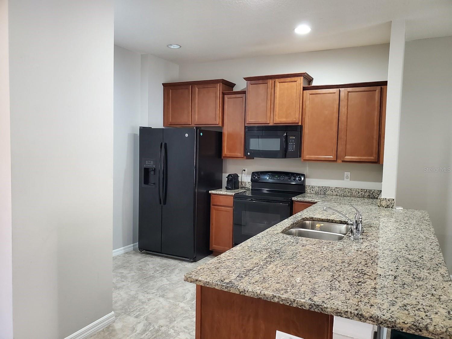 8342 PINE RIVER RD, TAMPA, FL, 33637