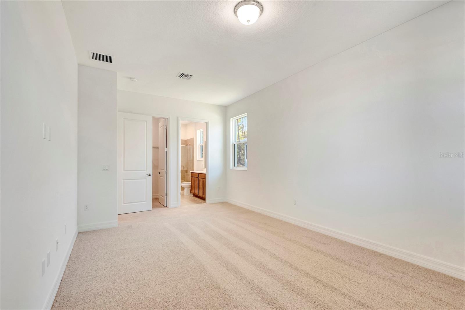 1058 LILIANA DR, DELAND, FL, 32724