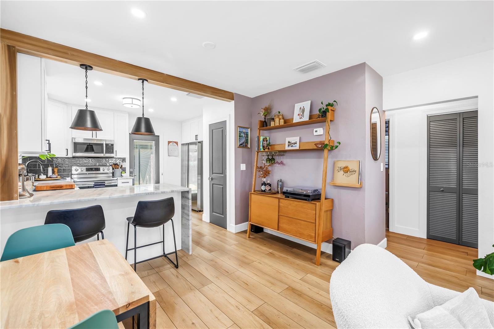 2621 17TH AVE N, ST PETERSBURG, FL, 33713