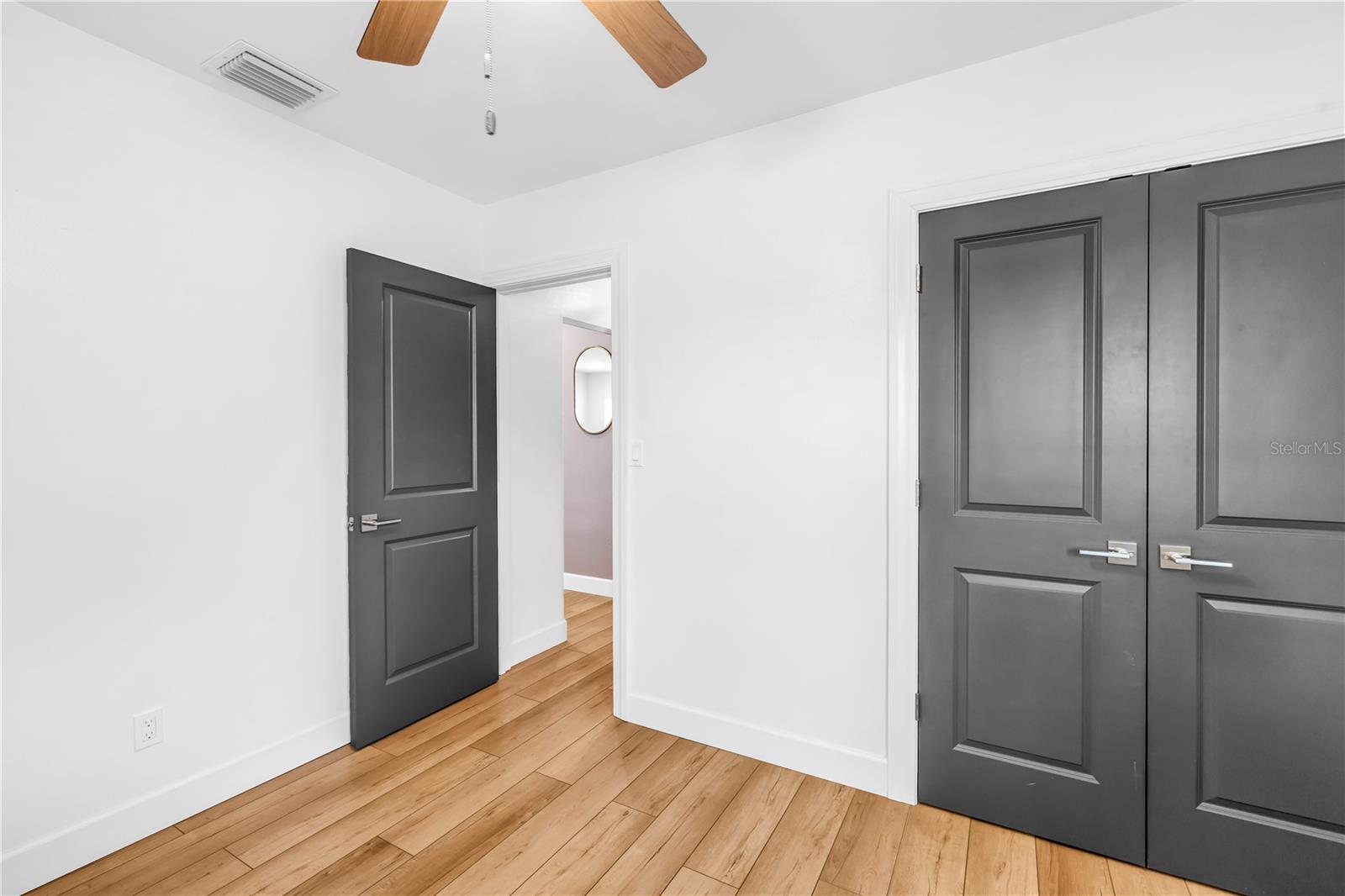 2621 17TH AVE N, ST PETERSBURG, FL, 33713