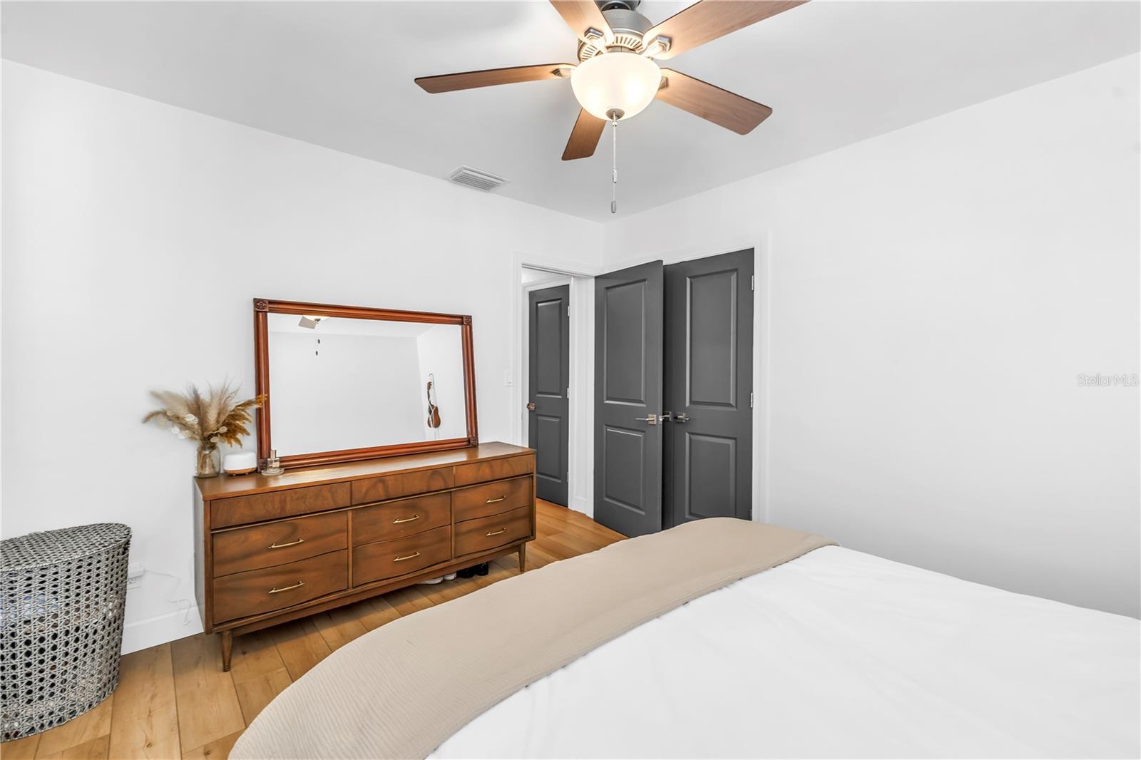 2621 17TH AVE N, ST PETERSBURG, FL, 33713