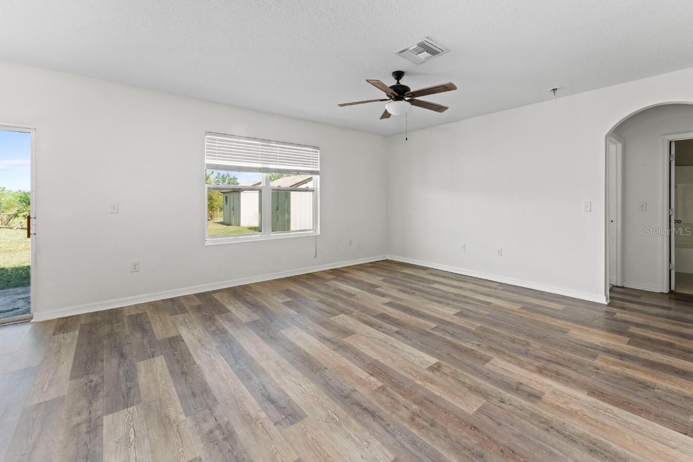 10019 GEESE TRAIL CIR, SUN CITY CENTER, FL, 33573