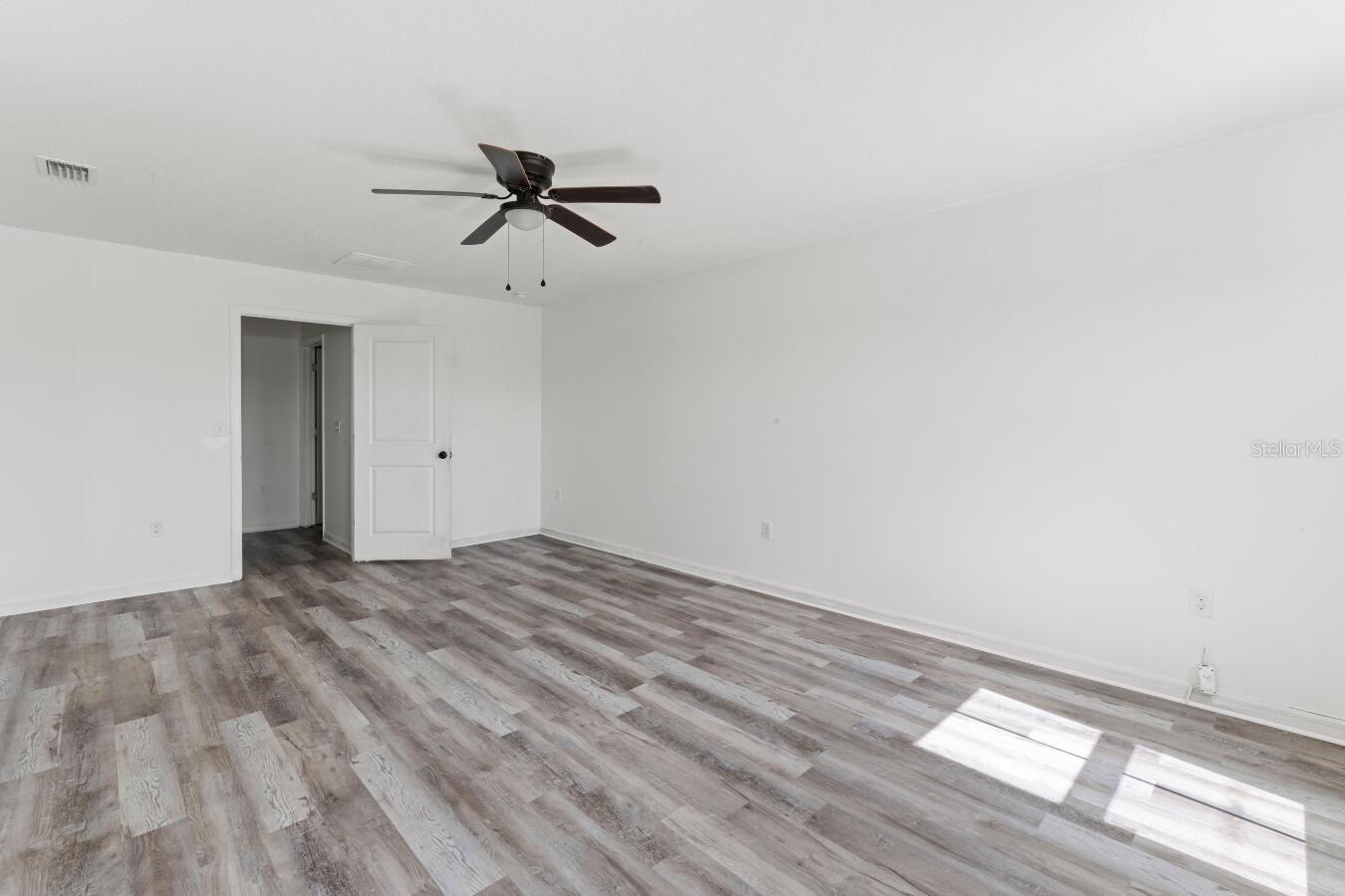 10019 GEESE TRAIL CIR, SUN CITY CENTER, FL, 33573