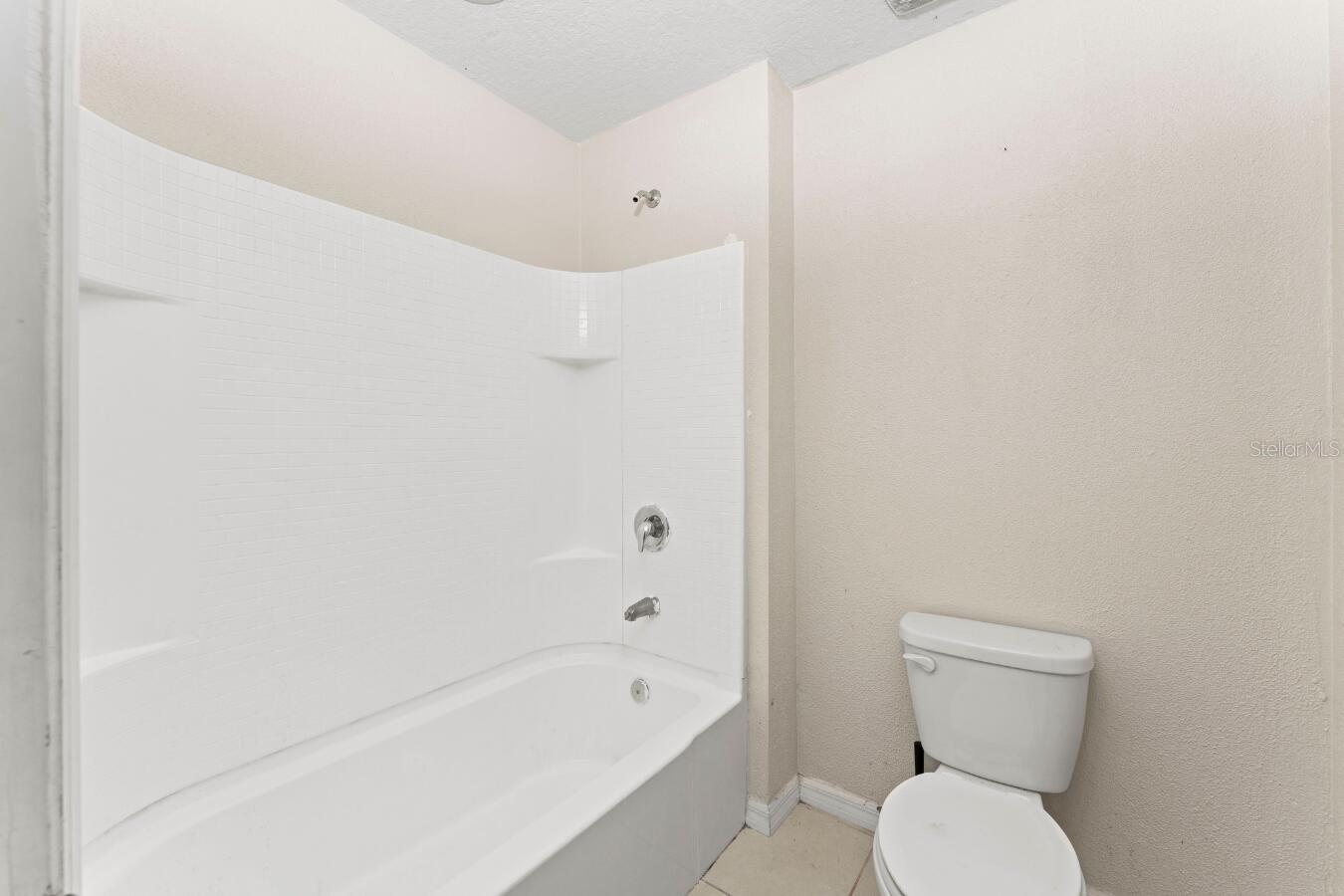 10019 GEESE TRAIL CIR, SUN CITY CENTER, FL, 33573