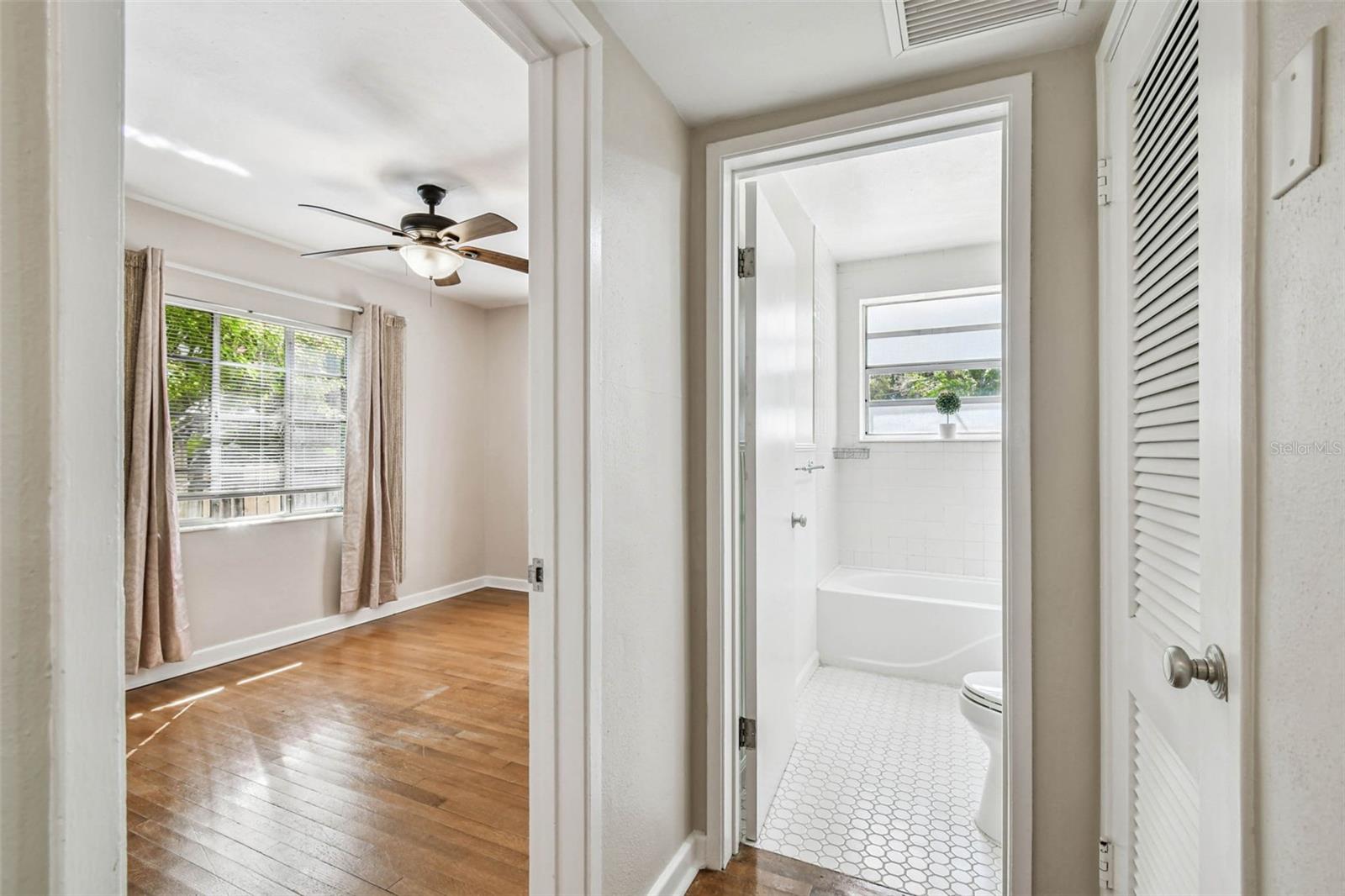 2801 EDWARDS AVE S, ST PETERSBURG, FL, 33705