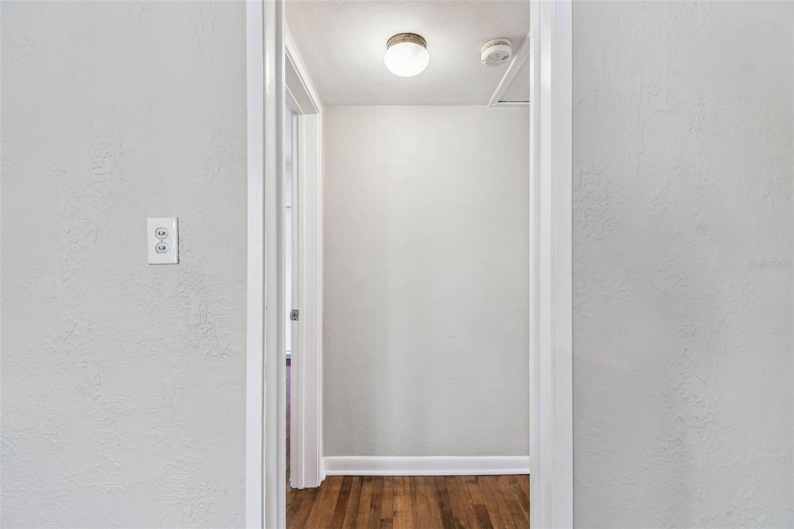 2801 EDWARDS AVE S, ST PETERSBURG, FL, 33705