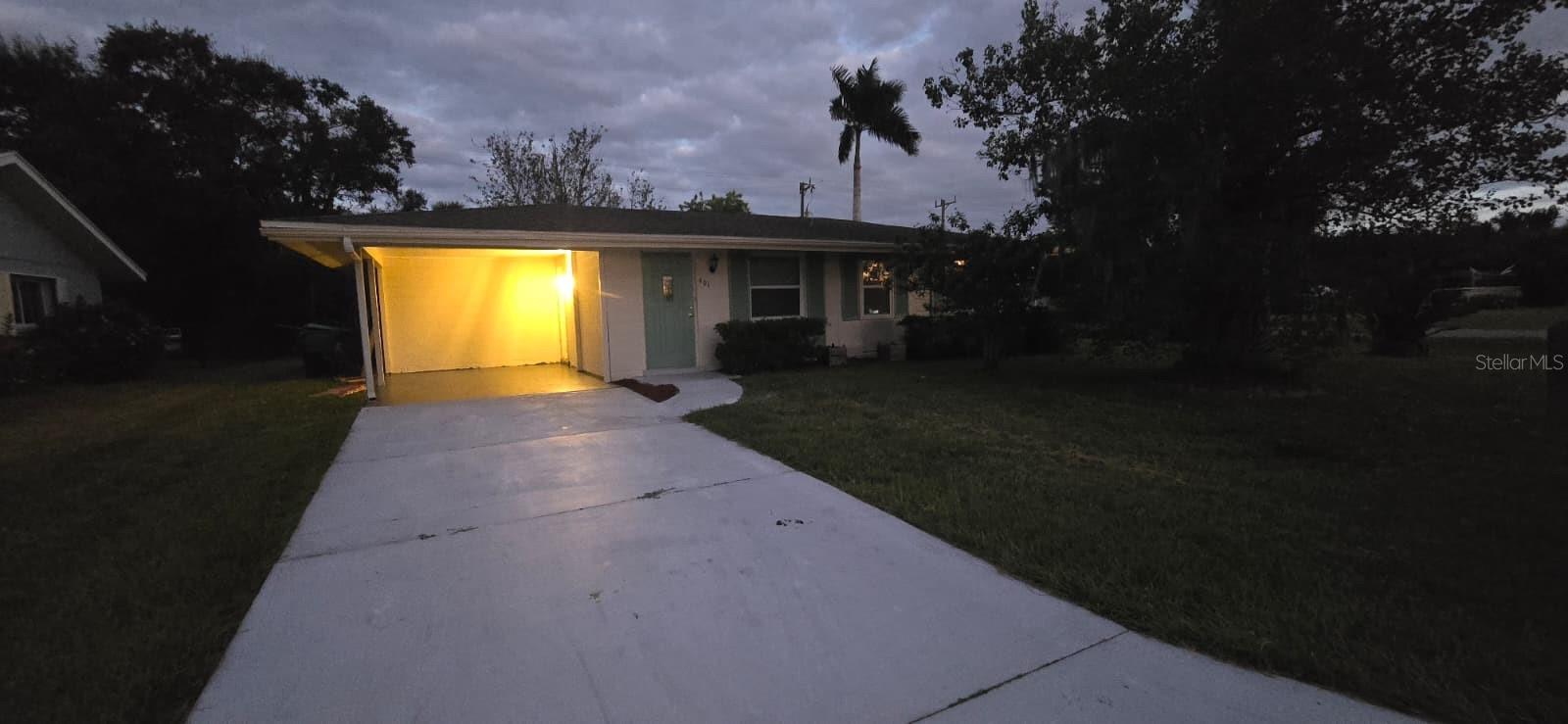 401 SKYLARK LN NW, PORT CHARLOTTE, FL, 33952